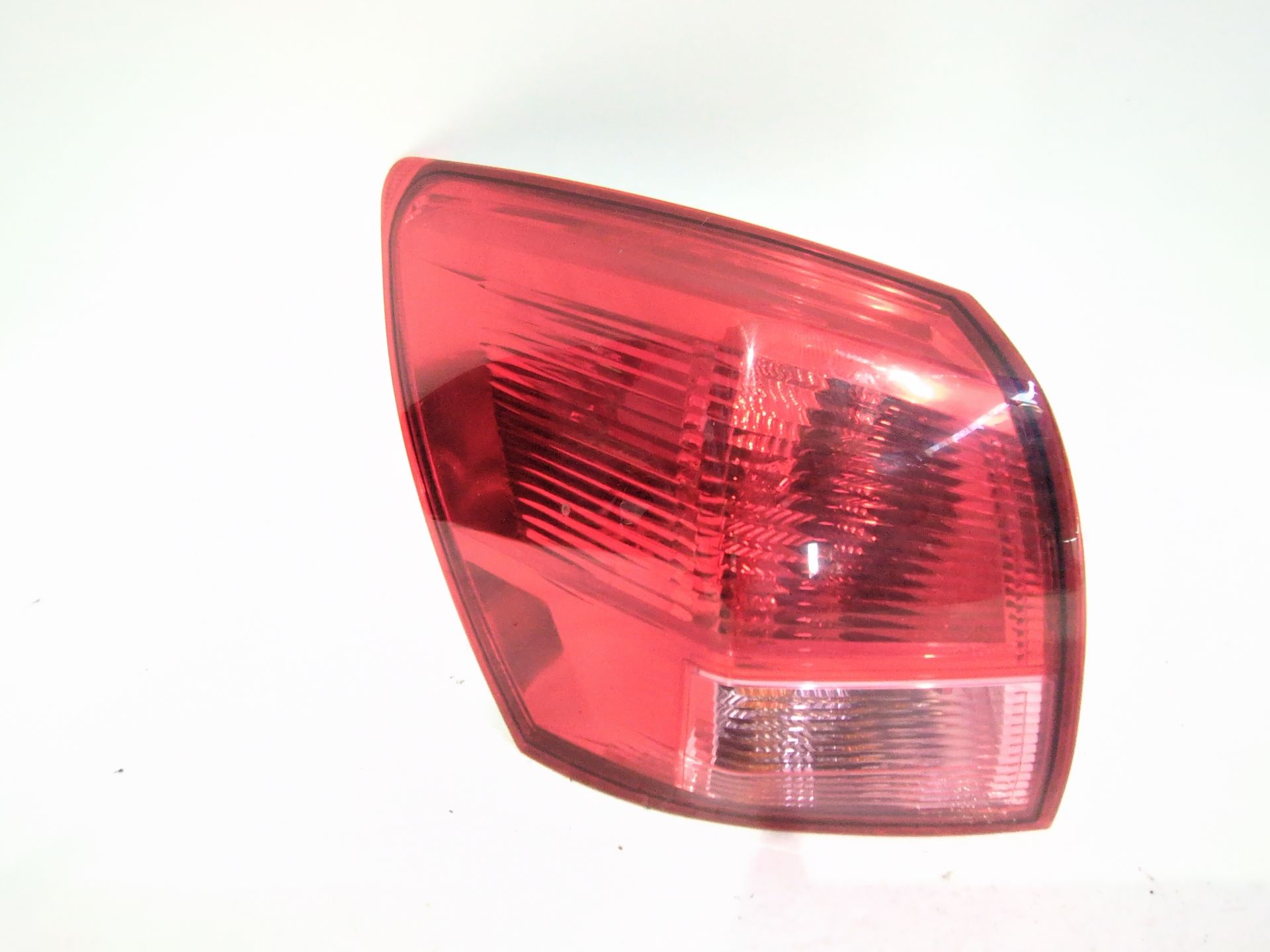 piloto_trasero_izquierdo_exterior_26559jd00a_nissan_qashqai_i_j10_nj10_1_5_dci