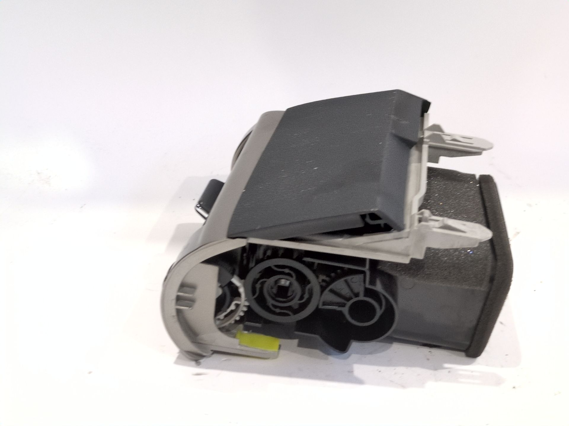 rejilla_aireadora_5566053130_lexus_is_iii_e3_300h_ave30