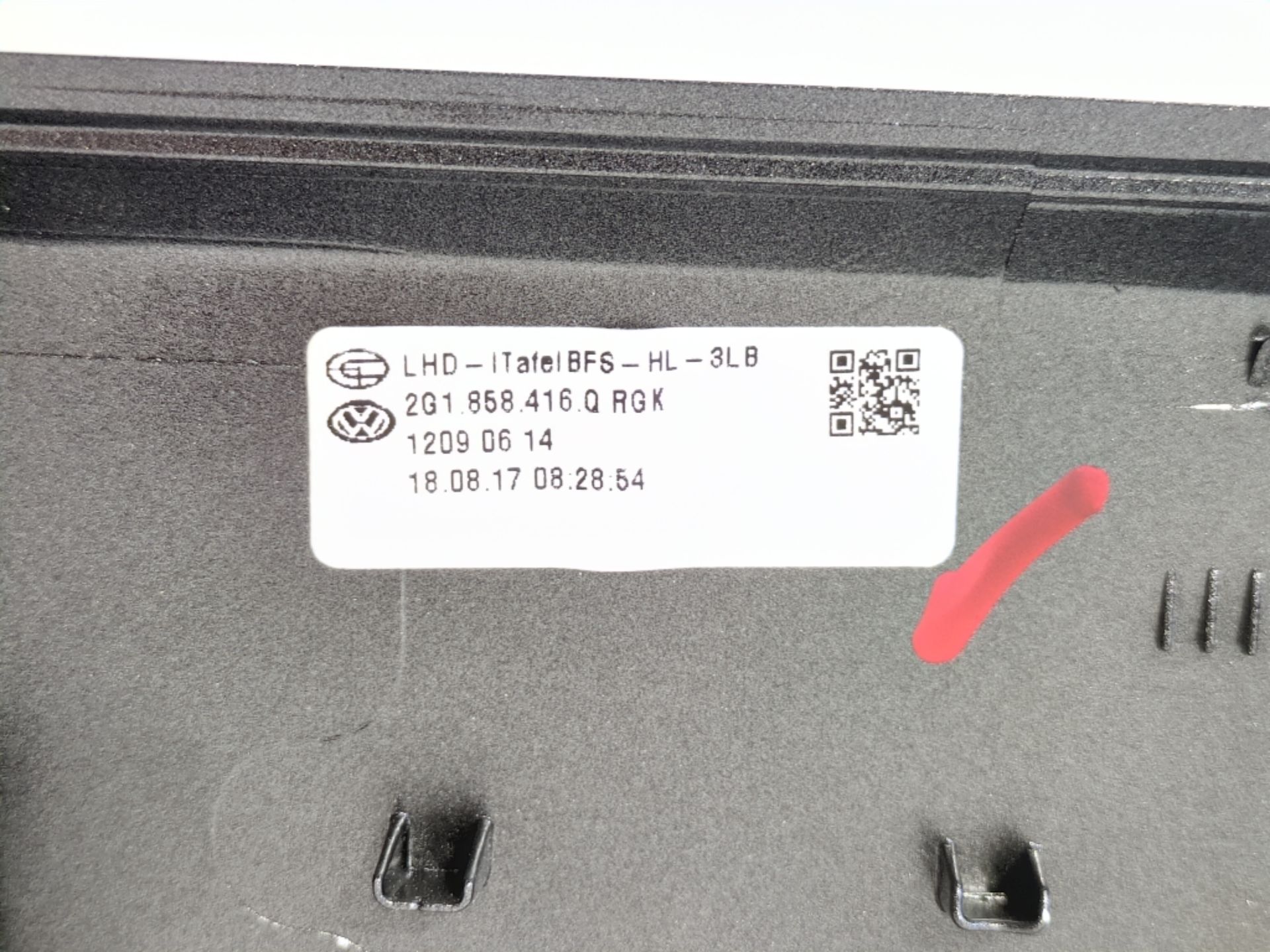 moldura_2g1858416_2g1_858_416_volkswagen_polo_vi_aw1_bz1_1_1_0_tsi