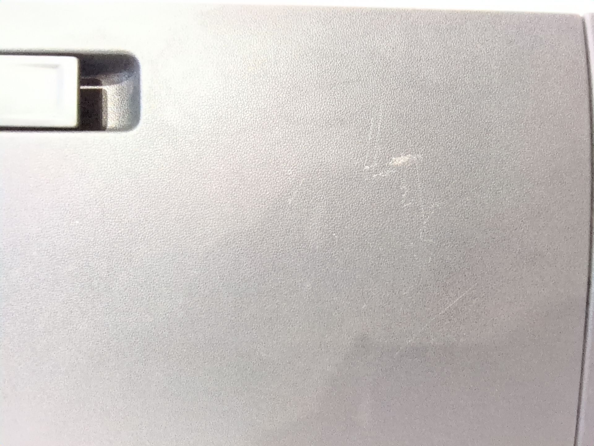 guantera_2g1857097_2g1_857_097_volkswagen_polo_vi_aw1_bz1_1_1_0_tsi