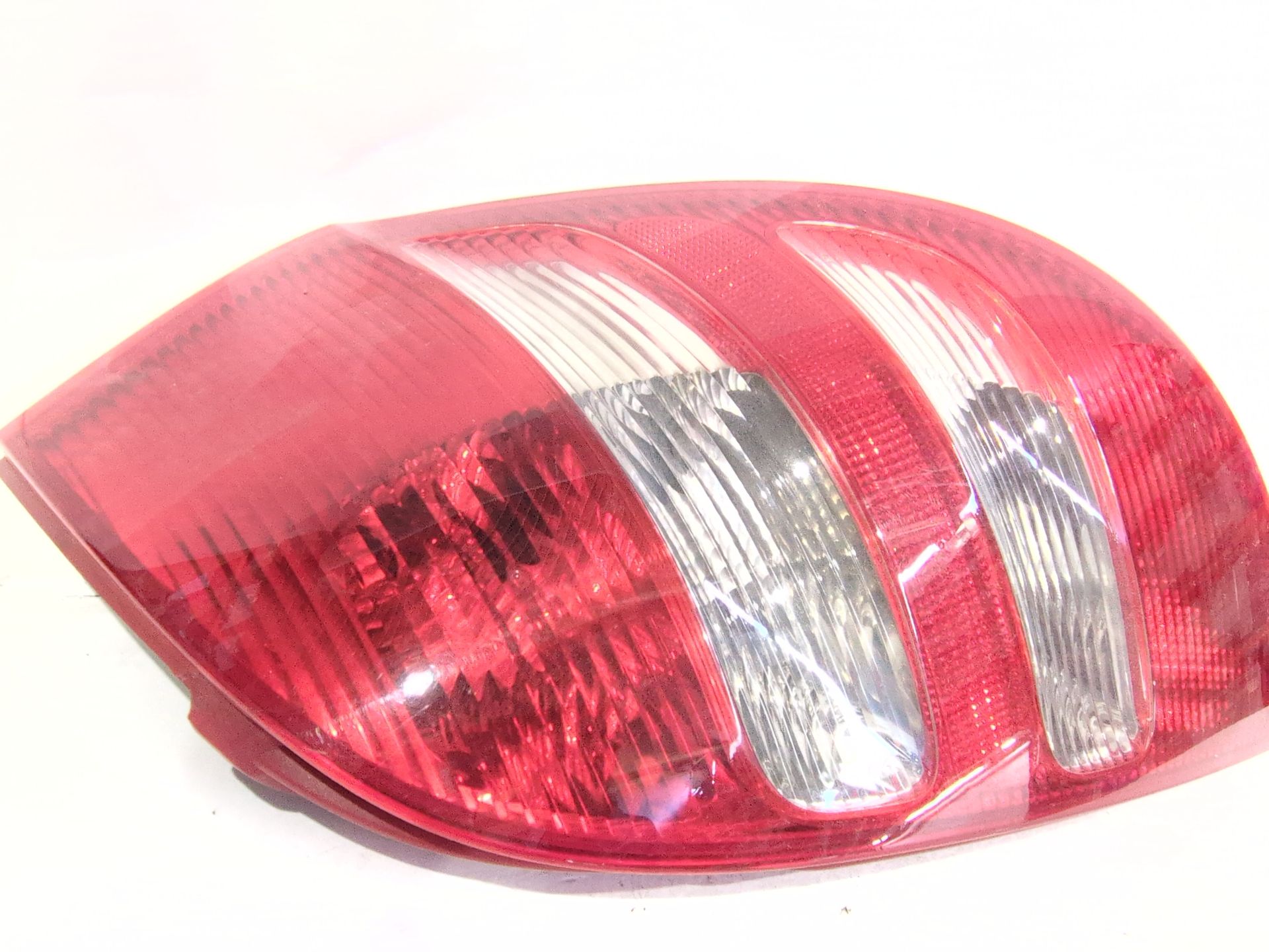 piloto_trasero_derecho_a1698200464r_a_169_820_04_64_r_mercedes_benz_clase_a_w169_a_160_cdi_169_006_169_306