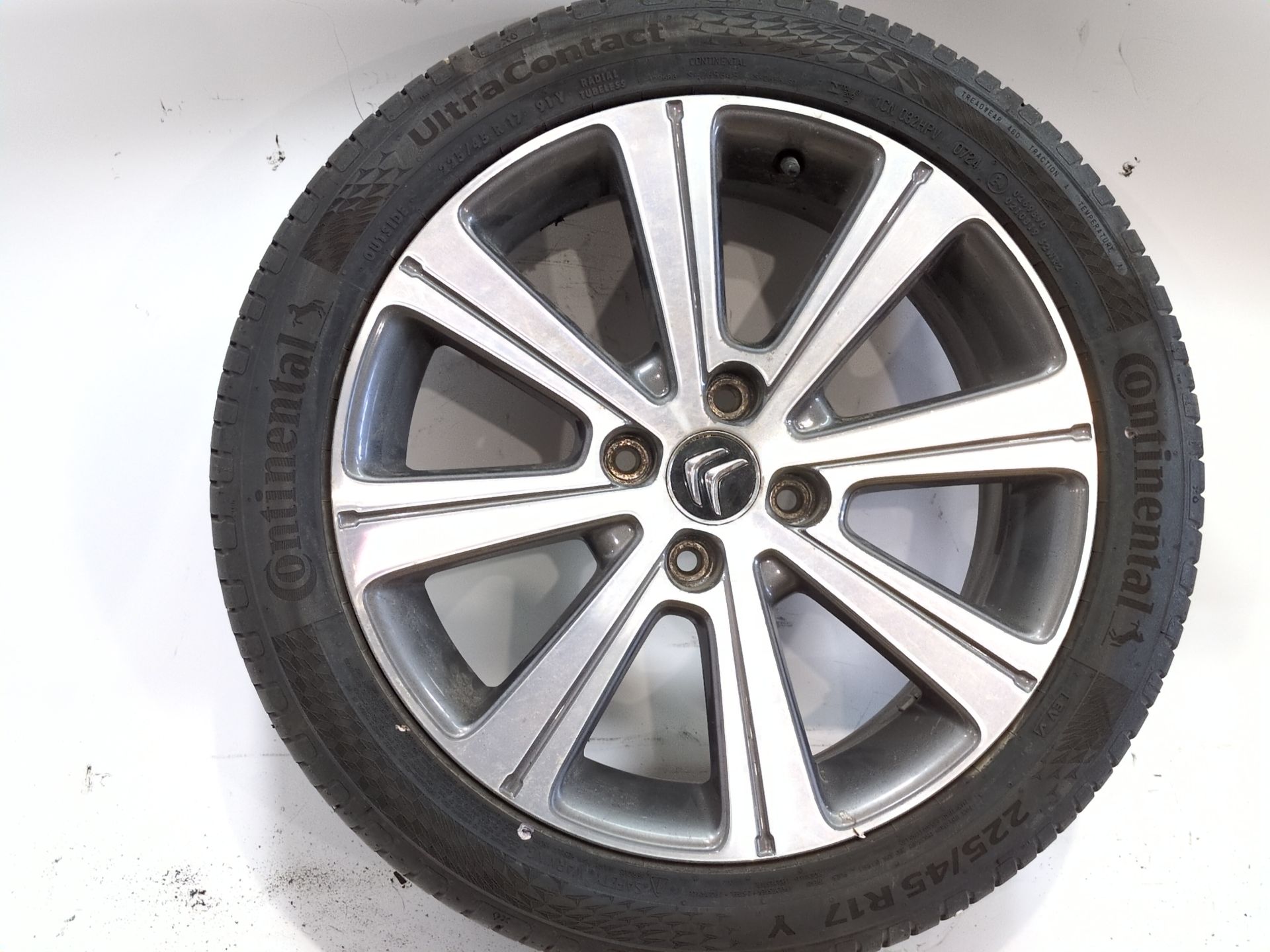 llanta_aluminio_9673707777_citr_n_c4_ii_nc_1_6_bluehdi_100