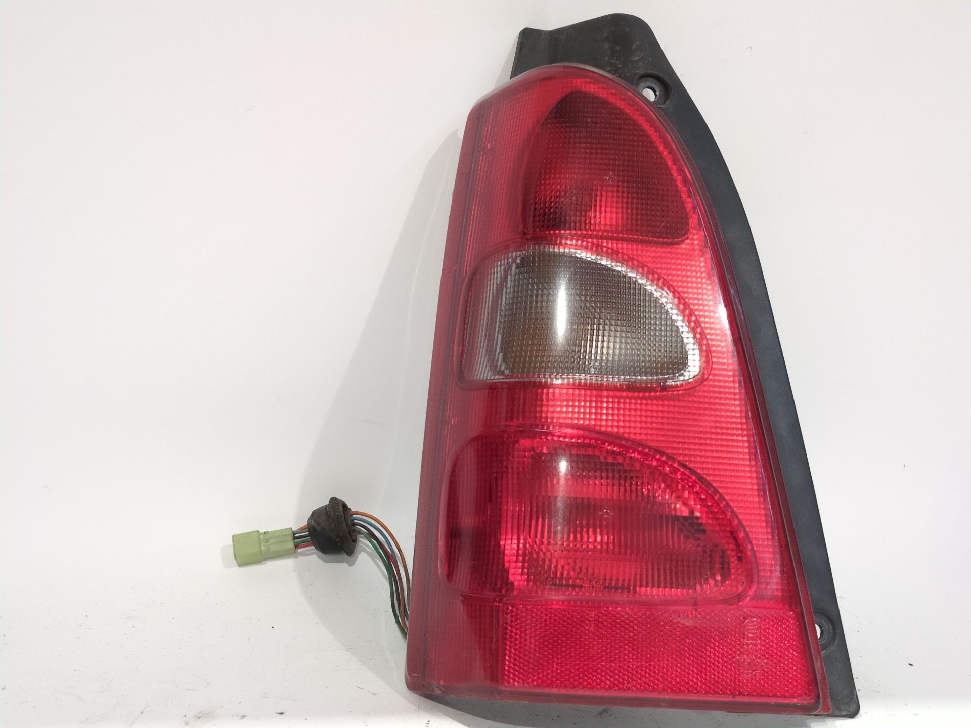 piloto_trasero_izquierdo_3567083e00_35670_83e00_suzuki_wagon_r_ma_1_3_rb_413