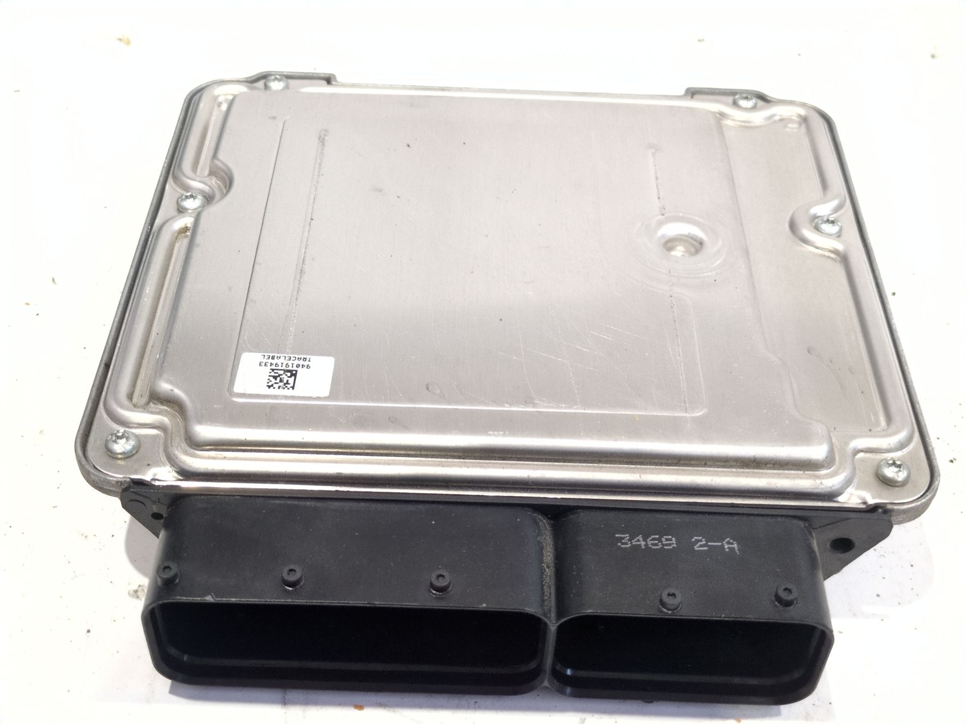 centralita_motor_uce_55576906_0281017105_e9155576906_opel_insignia_a_sedan_g09_2_0_cdti_69