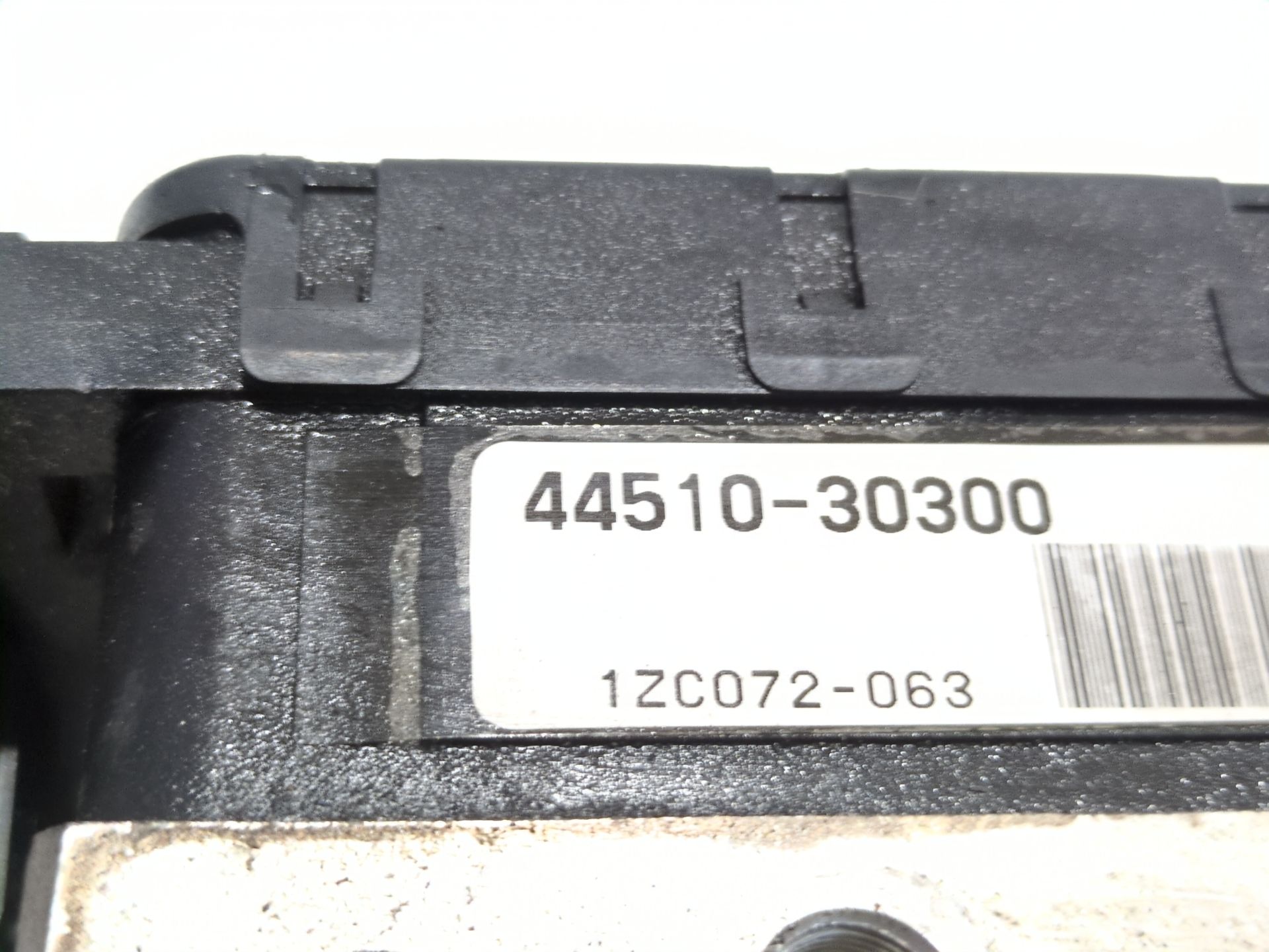 abs_4451030300_lexus_is_iii_e3_300h_ave30