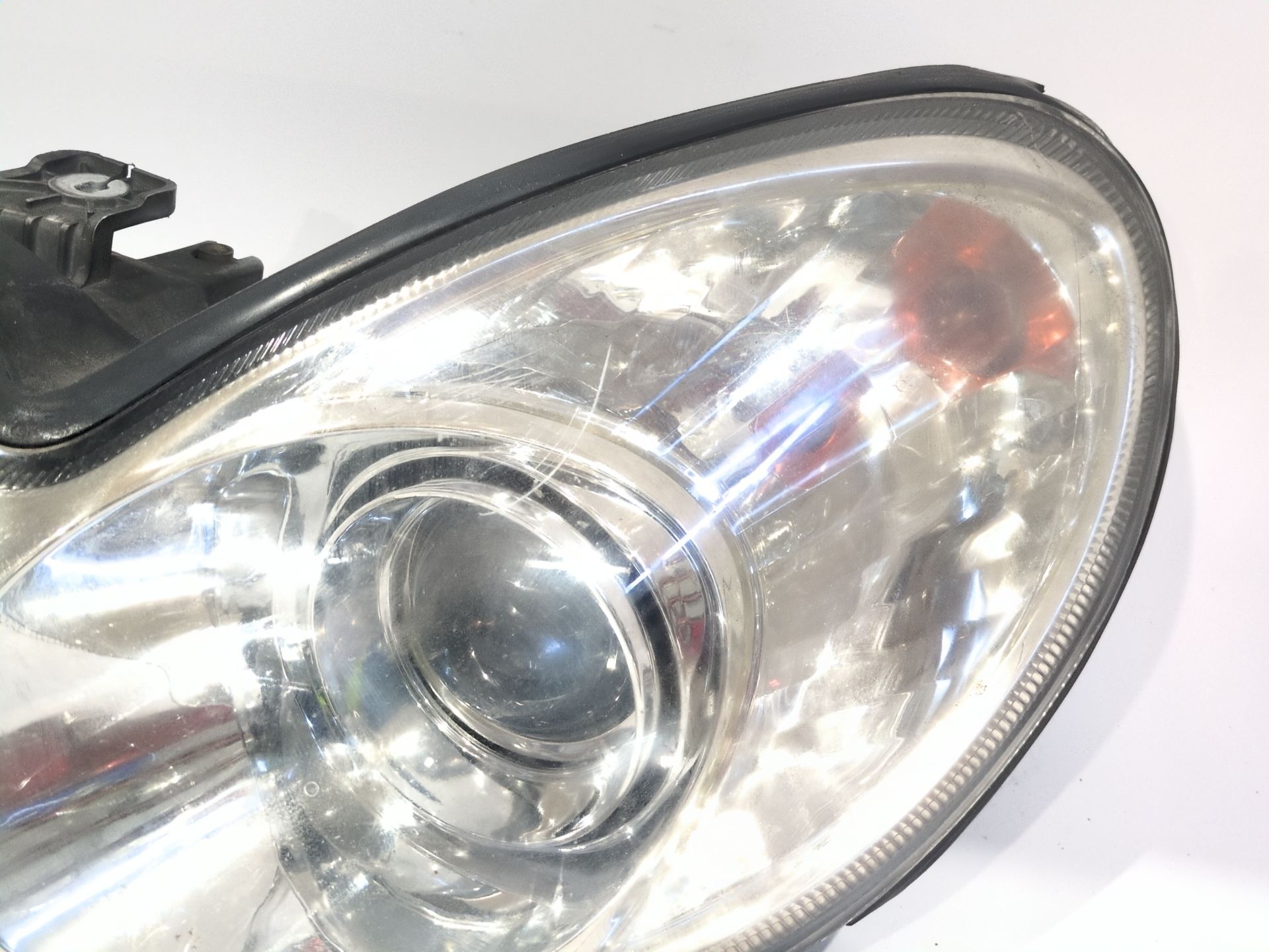 faro_izquierdo_921033d020_92103_3d020_hyundai_sonata_iv_ef_2_7_v6