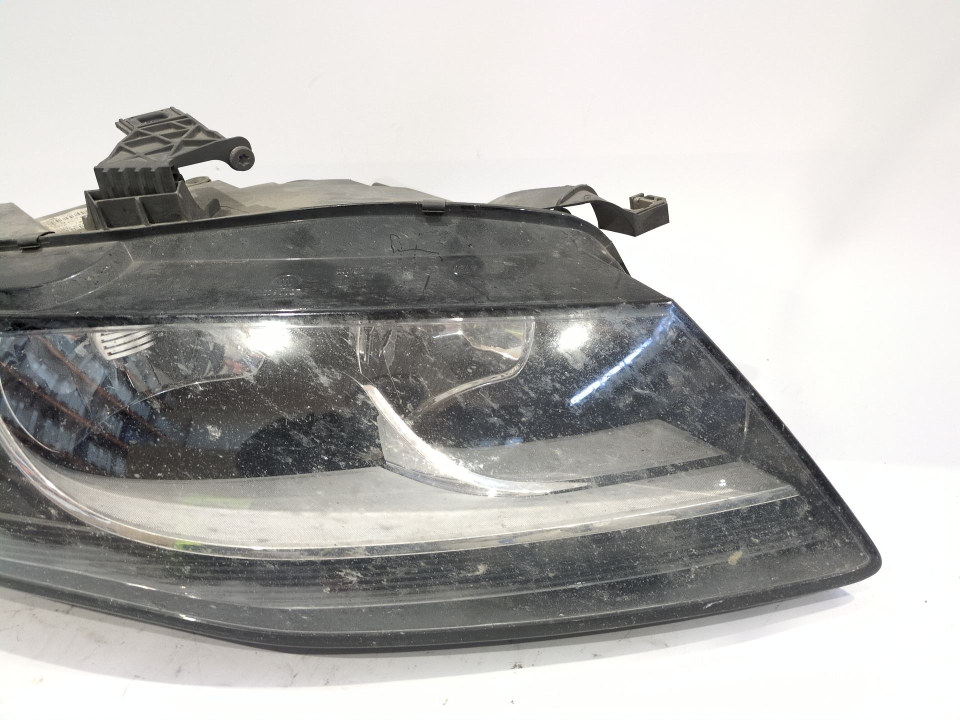 faro_derecho_8k0941004_0301240202_8k0_941_004_audi_a4_b8_8k2_2_0_tdi