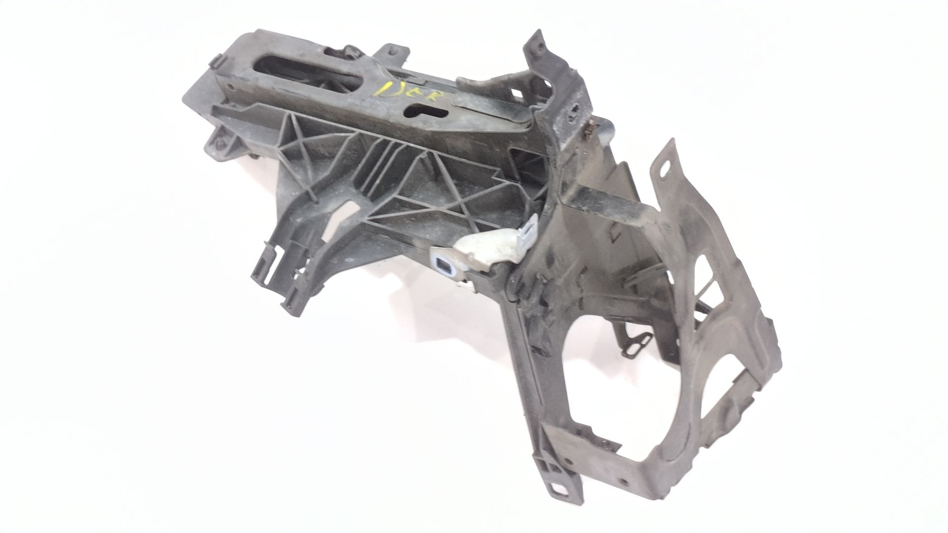 soporte_faro_derecho_sin_referencia_bmw_5_f10_520_i