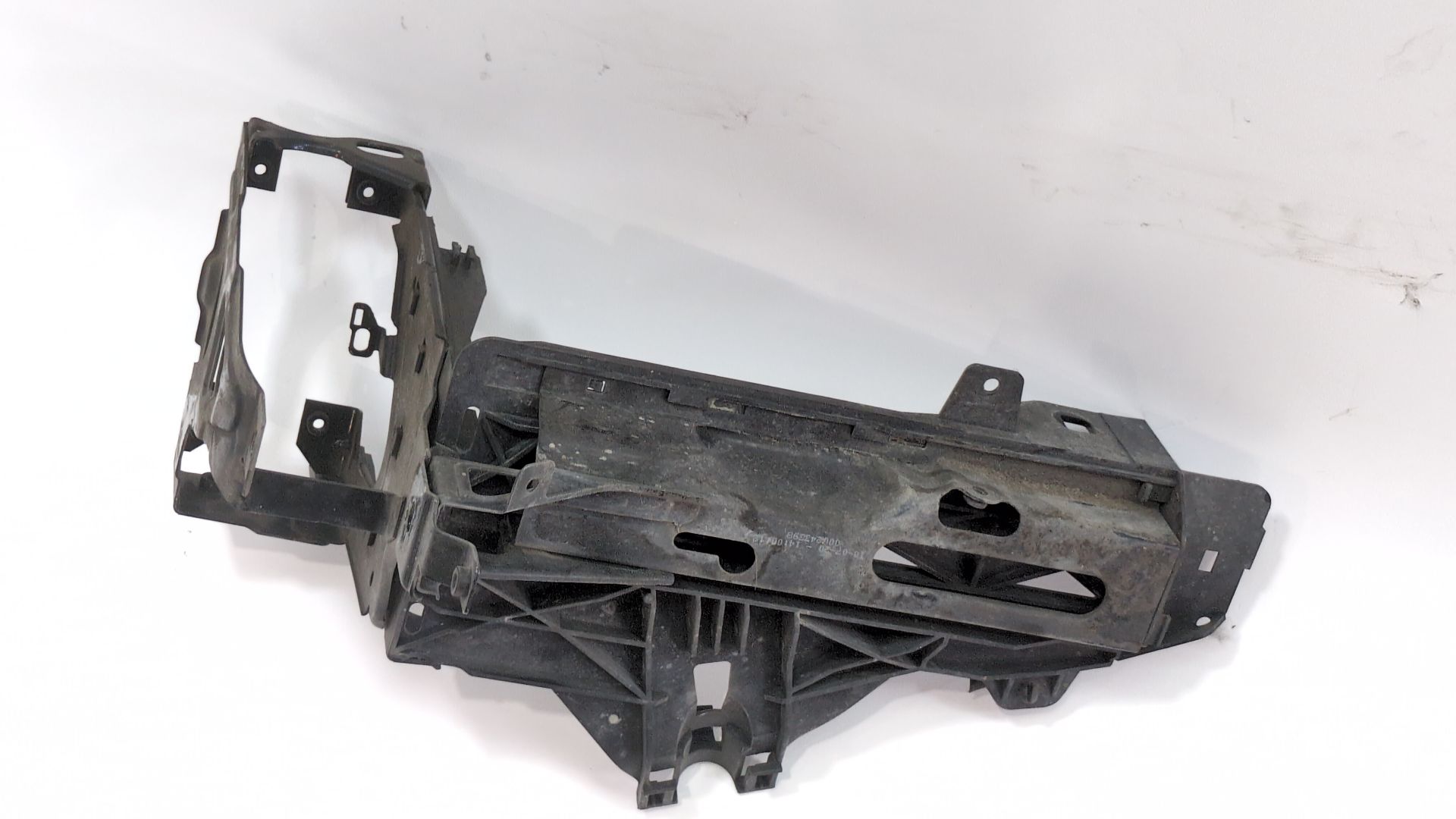 soporte_faro_izquierdo_sinreferencia_bmw_5_f10_520_i