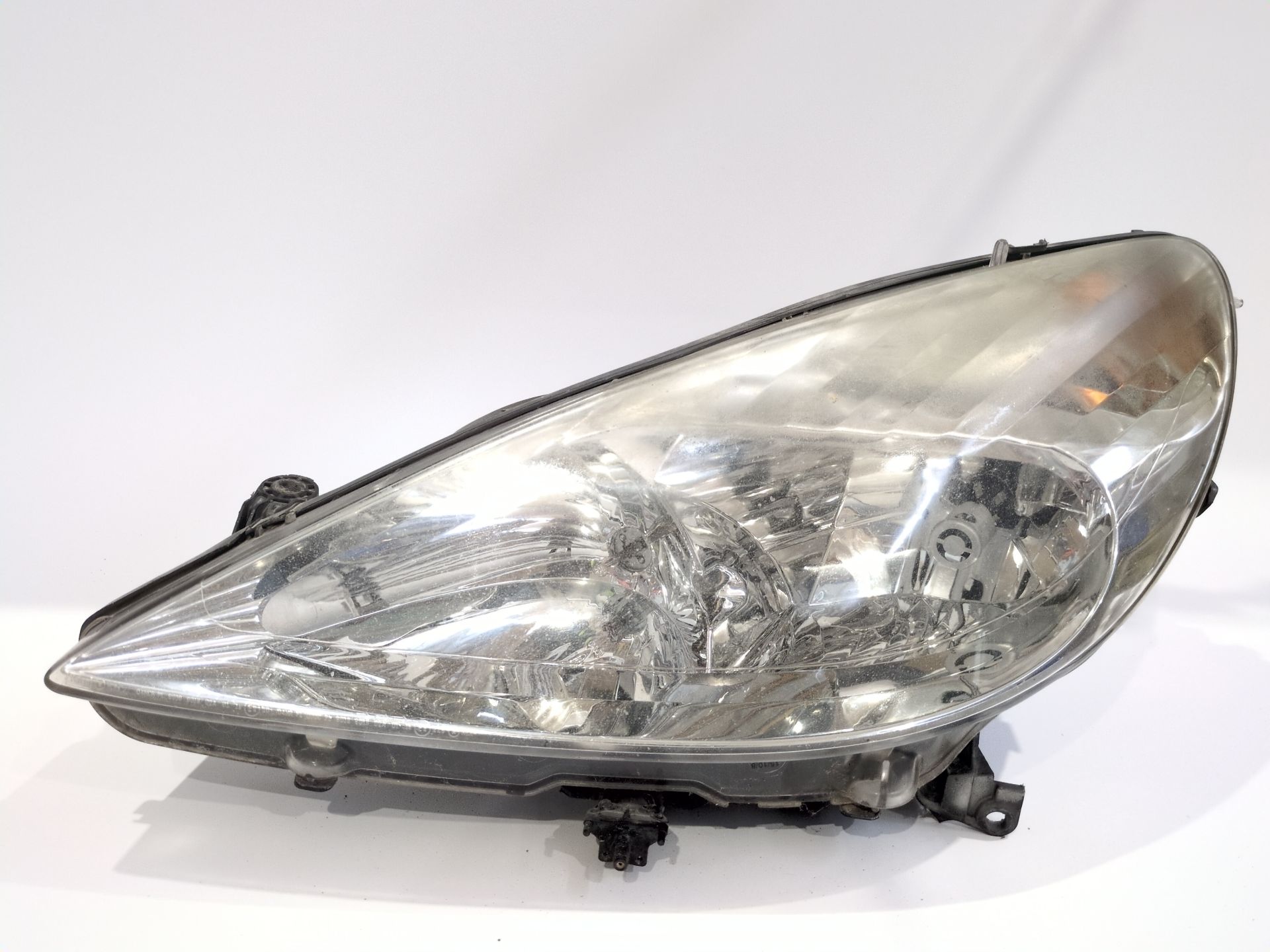 faro_izquierdo_xenon_9654670980_890101681717_peugeot_607_9d_9u_2_7_hdi_24v