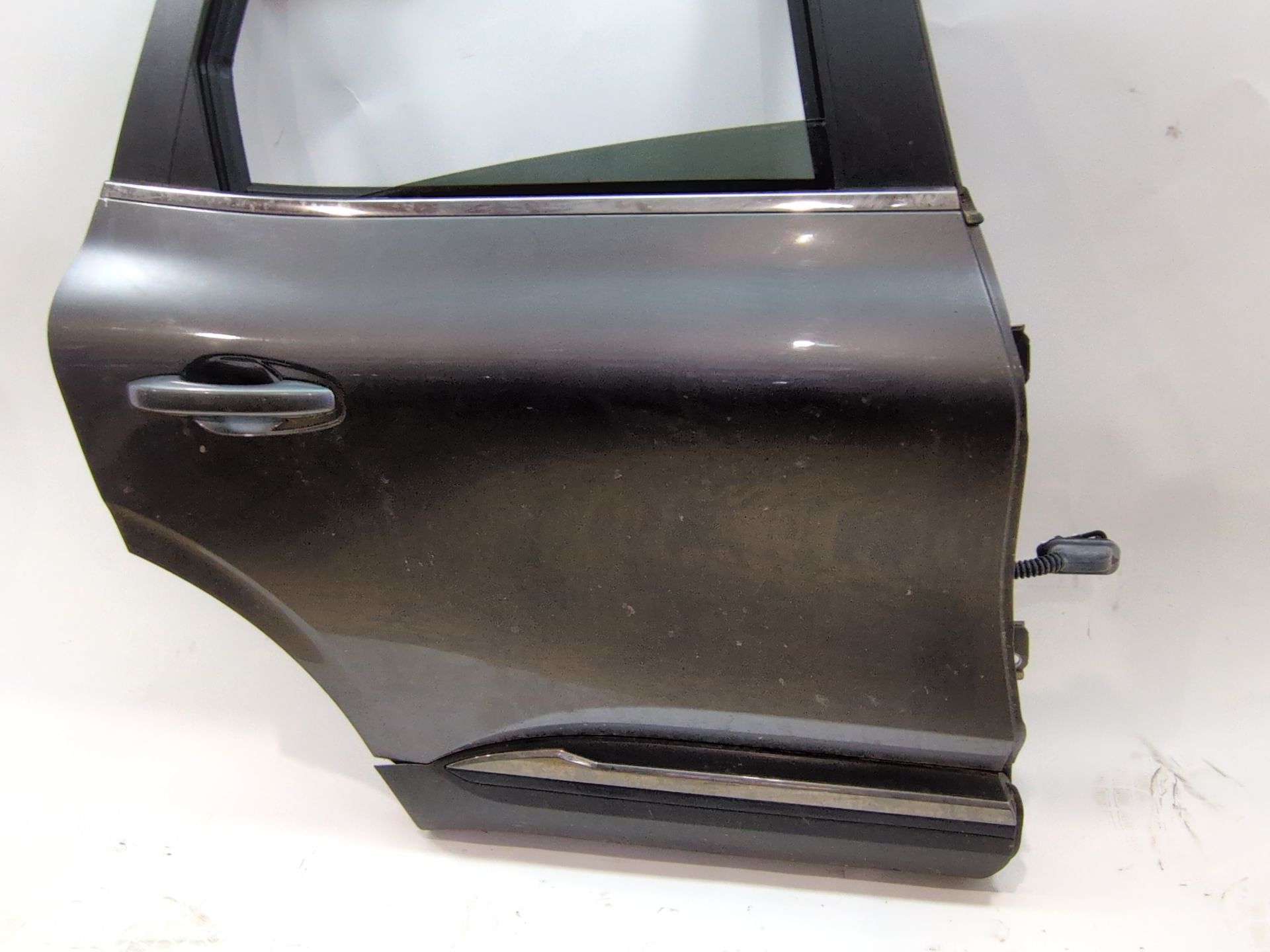 puerta_trasera_derecha_821006667r_renault_arkana_i_lcm_ldn_1_3_tce_160_ldn1