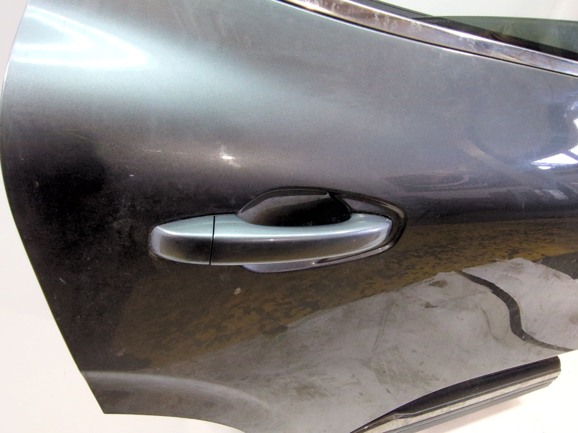 puerta_trasera_derecha_821006667r_renault_arkana_i_lcm_ldn_1_3_tce_160_ldn1