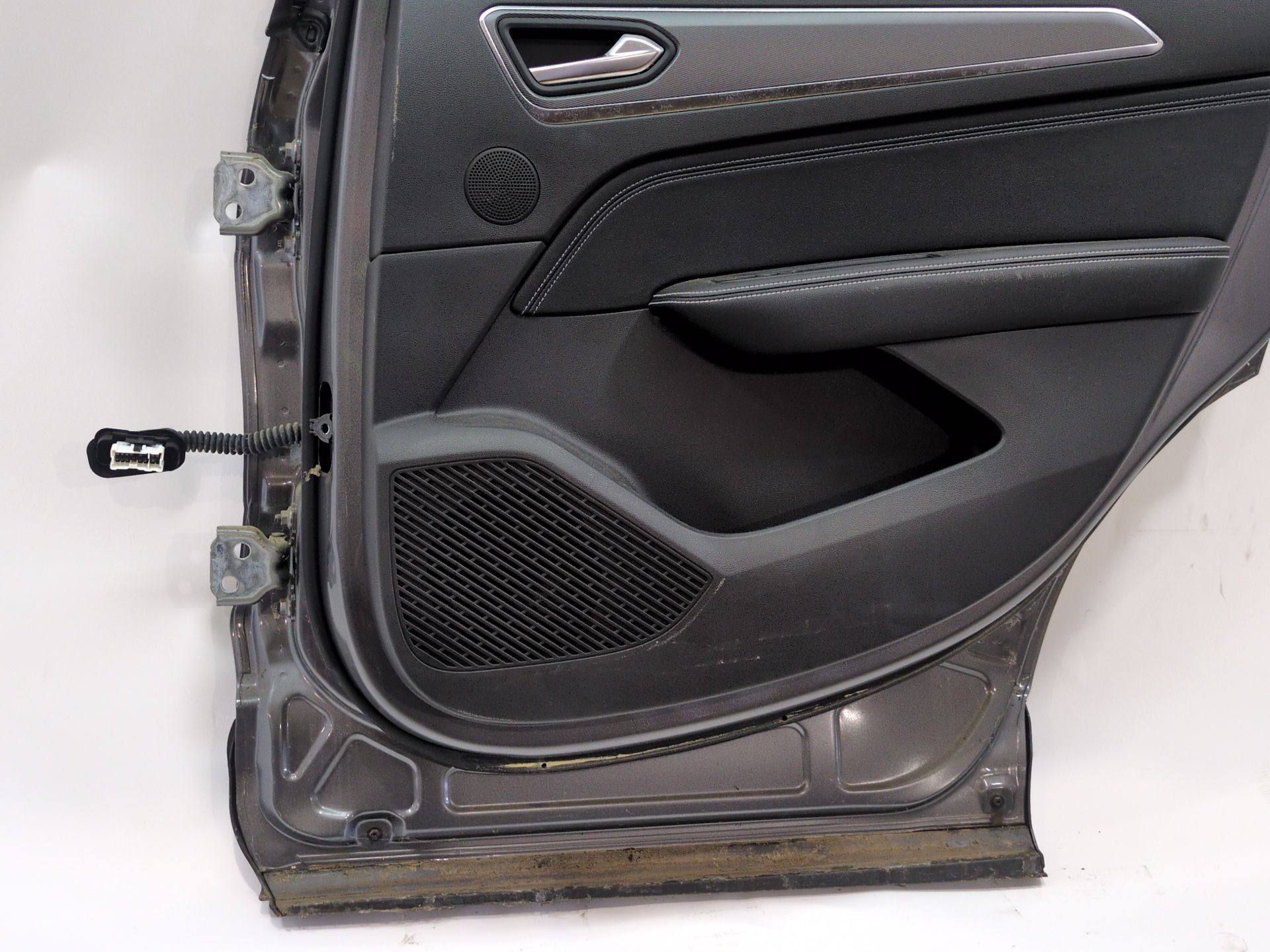 puerta_trasera_derecha_821006667r_renault_arkana_i_lcm_ldn_1_3_tce_160_ldn1