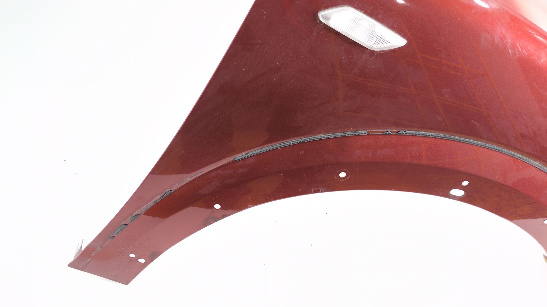 aleta_delantera_derecha_631004264r_tecnz_color_carroceria_brown_terracotta_dacia_jogger_rk_1_0_tce_110_rkmd