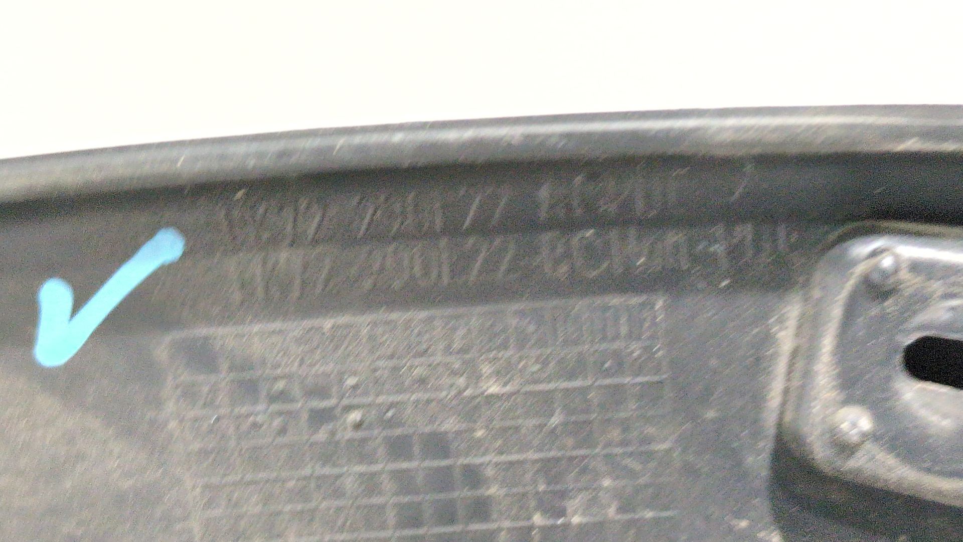 aletin_trasero_derecho_fk72290e22ac_land_rover_discovery_sport_l550_2_2_d_4x4