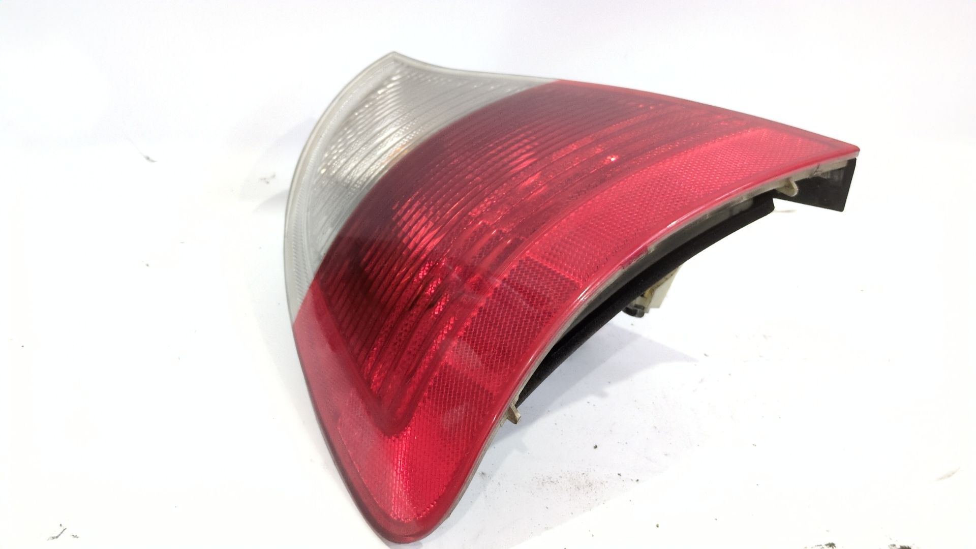 piloto_trasero_izquierdo_exterior_63216900473_63_21_6_900_473_bmw_3_touring_e46_320_d