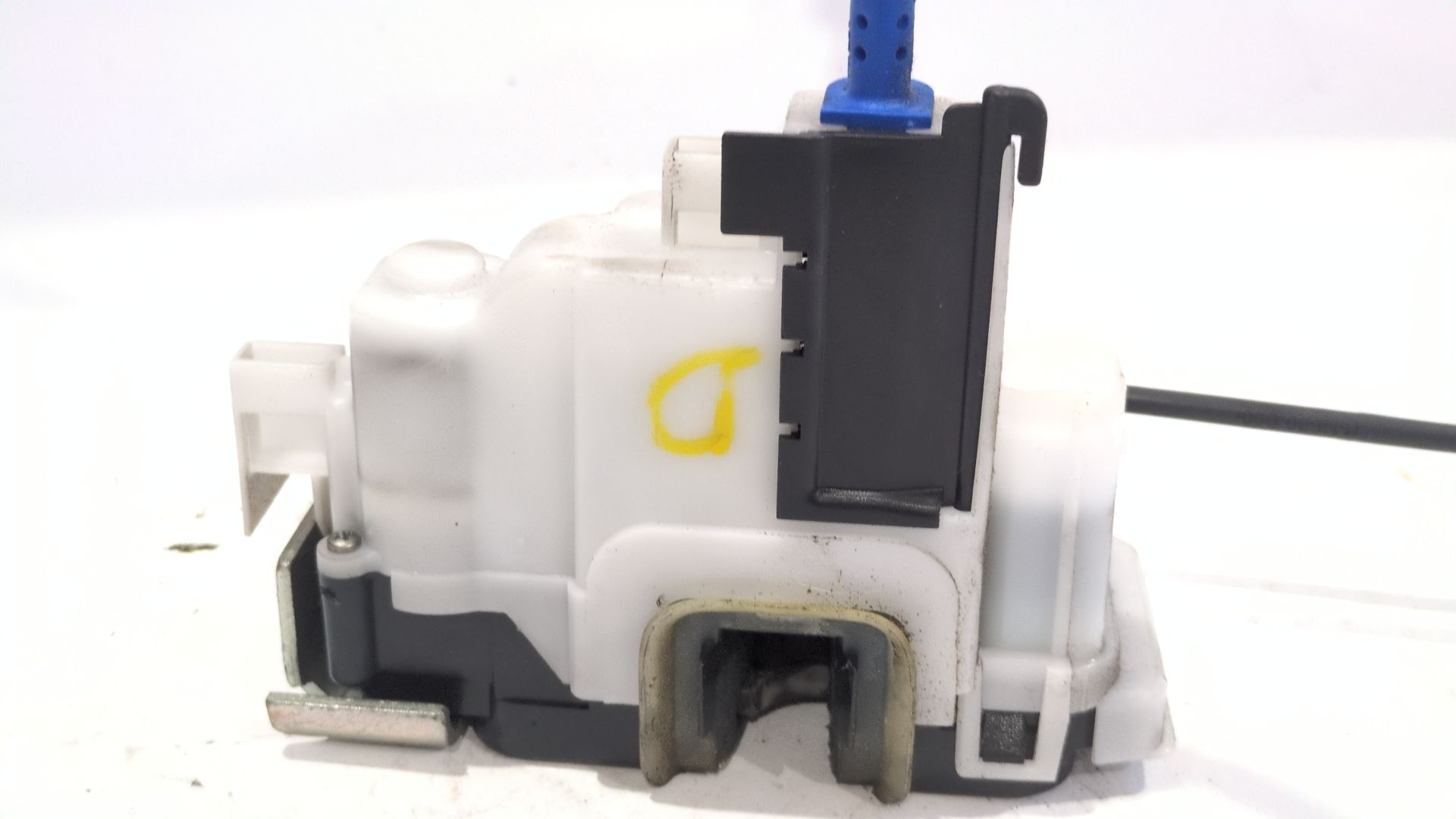 cerradura_puerta_delantera_derecha_95509528_opel_combo_furgoneta_monovolumen_x12_1_3_cdti_b05