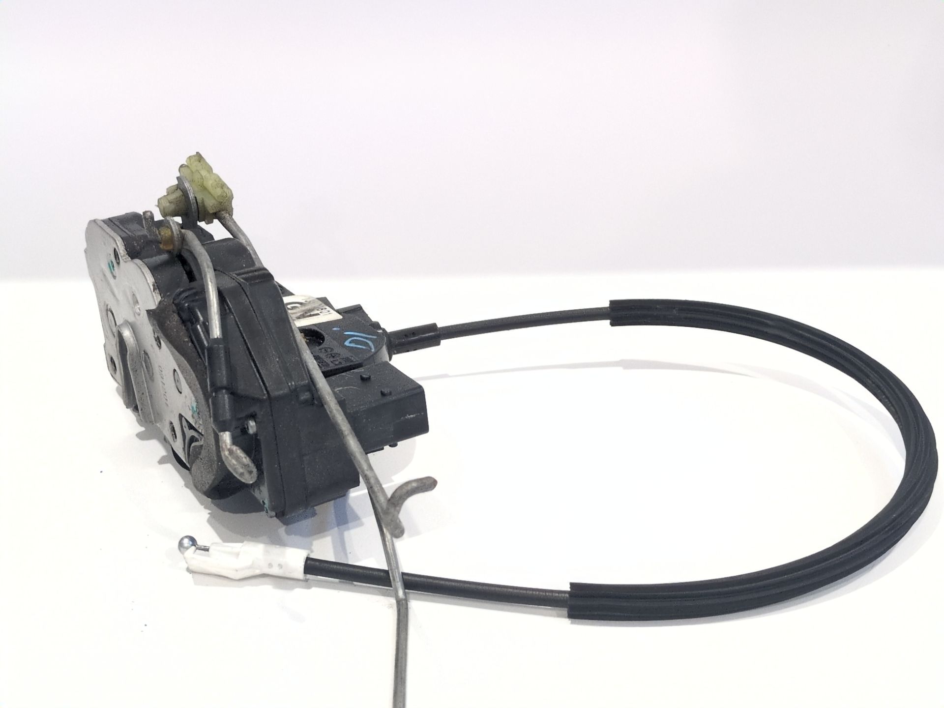 cerradura_puerta_delantera_izquierda_13503149_opel_insignia_a_sedan_g09_2_0_cdti_69