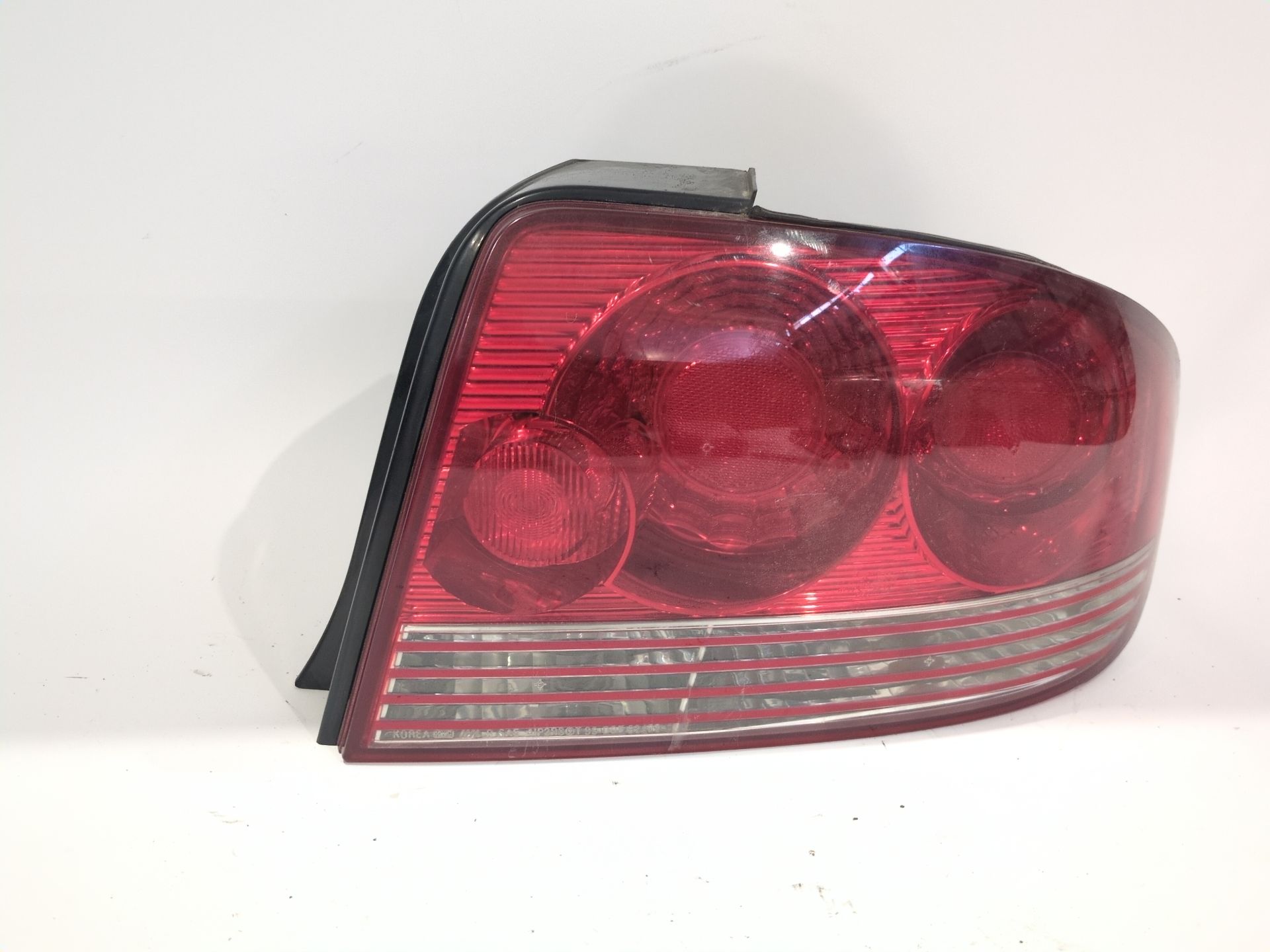 piloto_trasero_derecho_924023d010_92402_3d010_hyundai_sonata_iv_ef_2_7_v6