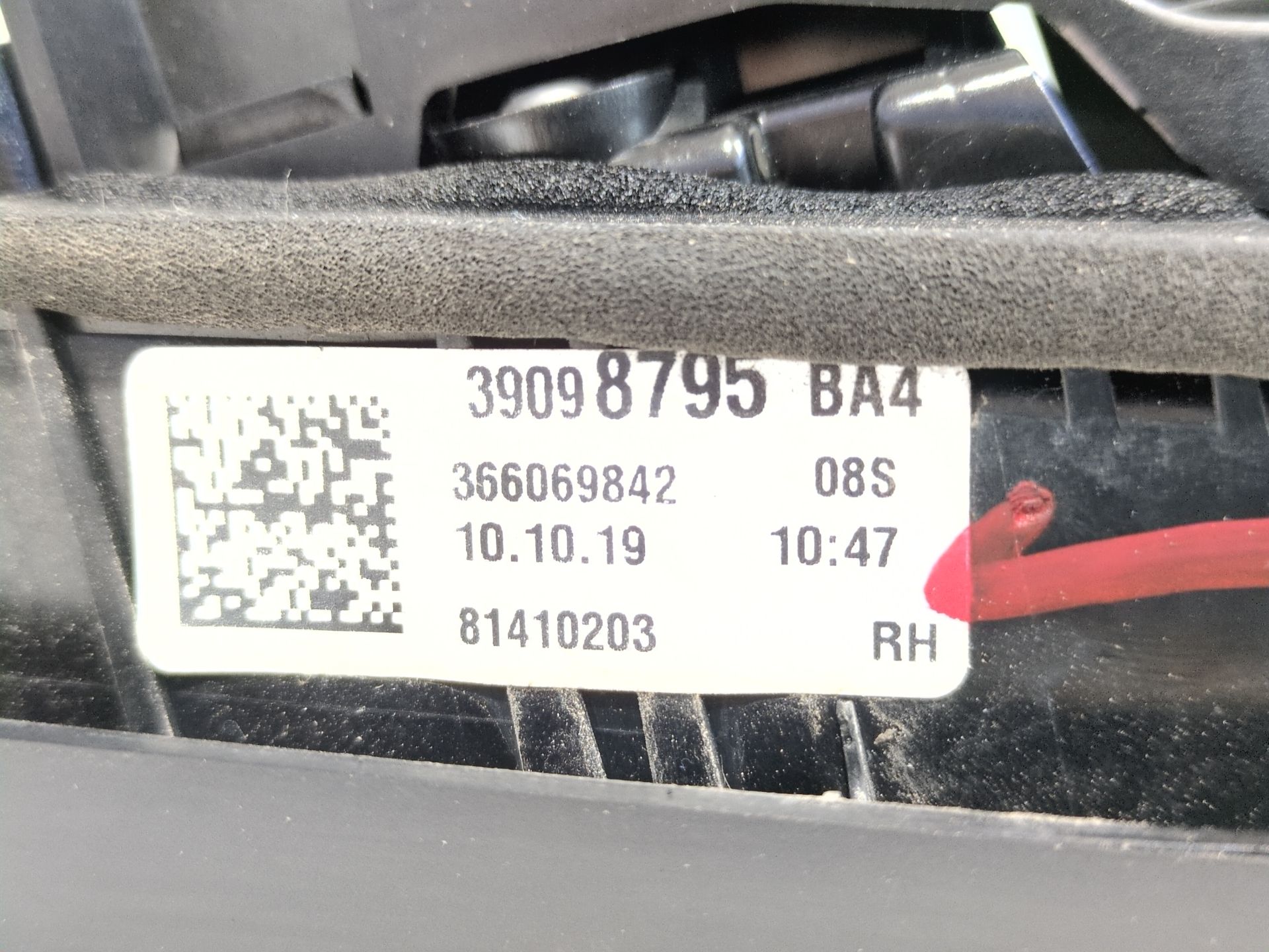 piloto_trasero_derecho_interior_39098795_opel_astra_k_b16_1_2_turbo_68