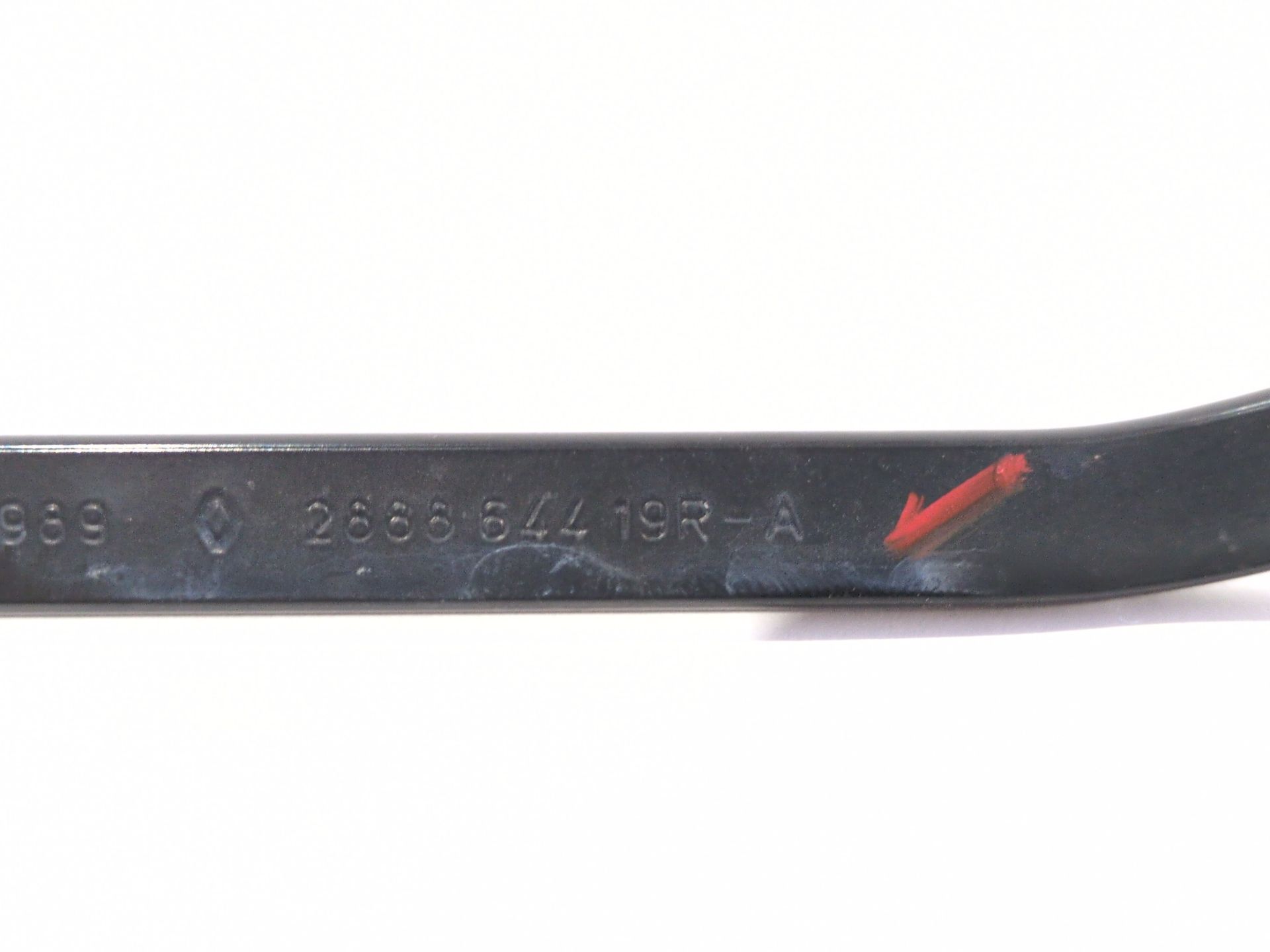 brazo_limpia_delantero_derecho_288864419r_fiat_talento_autobus_296_1_6_d