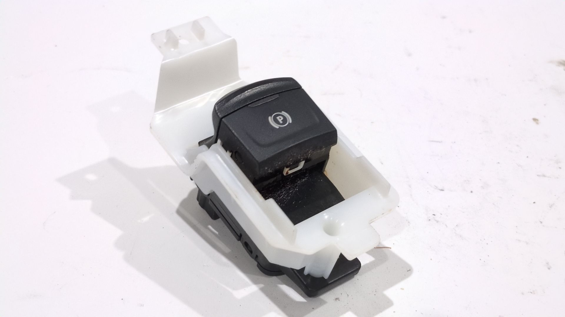 boton_freno_mano_251756399r_dacia_jogger_rk_1_0_tce_110_rkmd