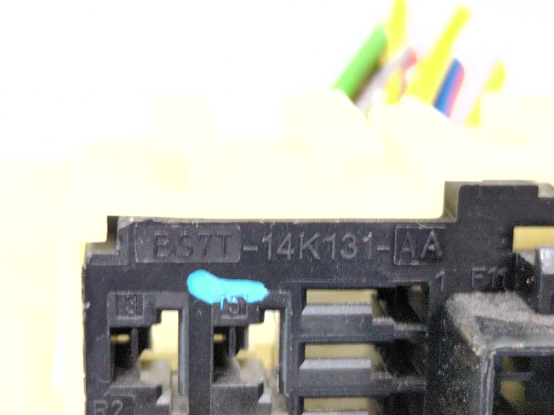 caja_reles_fusibles_bs7t14k131aa_bs7t_14k131_aa_land_rover_discovery_sport_l550_2_2_d_4x4