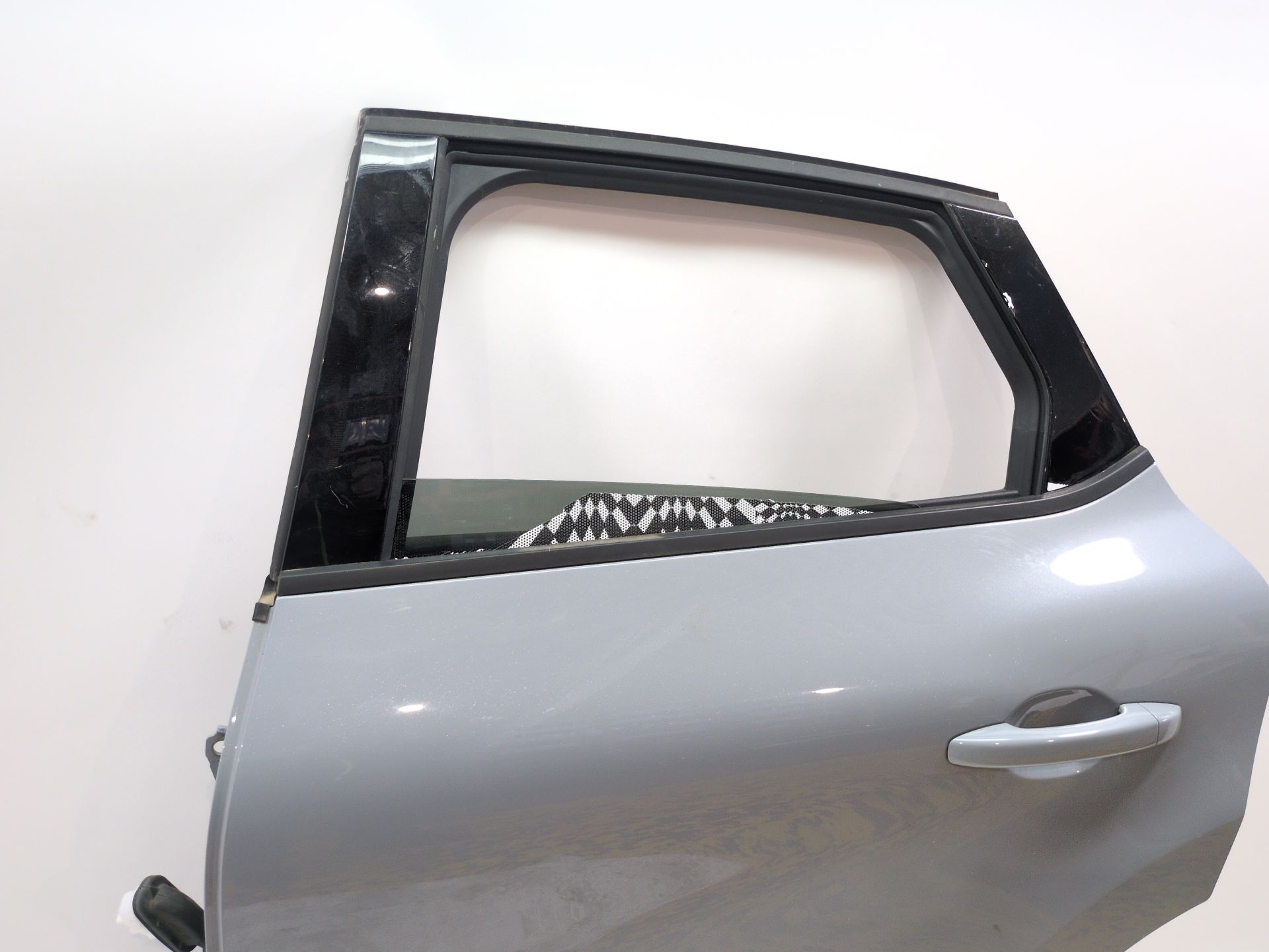 puerta_trasera_izquierda_821010589r_renault_captur_ii_hf_e_tech_145_hfmu