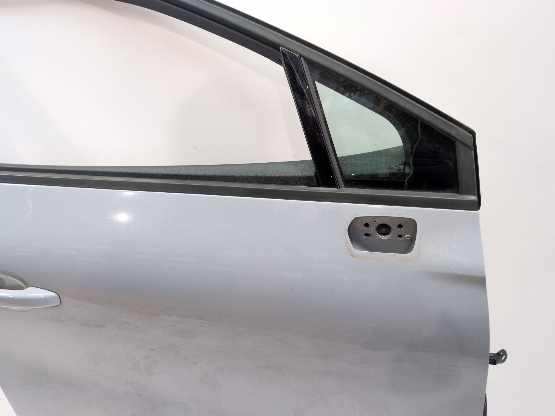 puerta_delantera_derecha_801000210r_renault_captur_ii_hf_e_tech_145_hfmu
