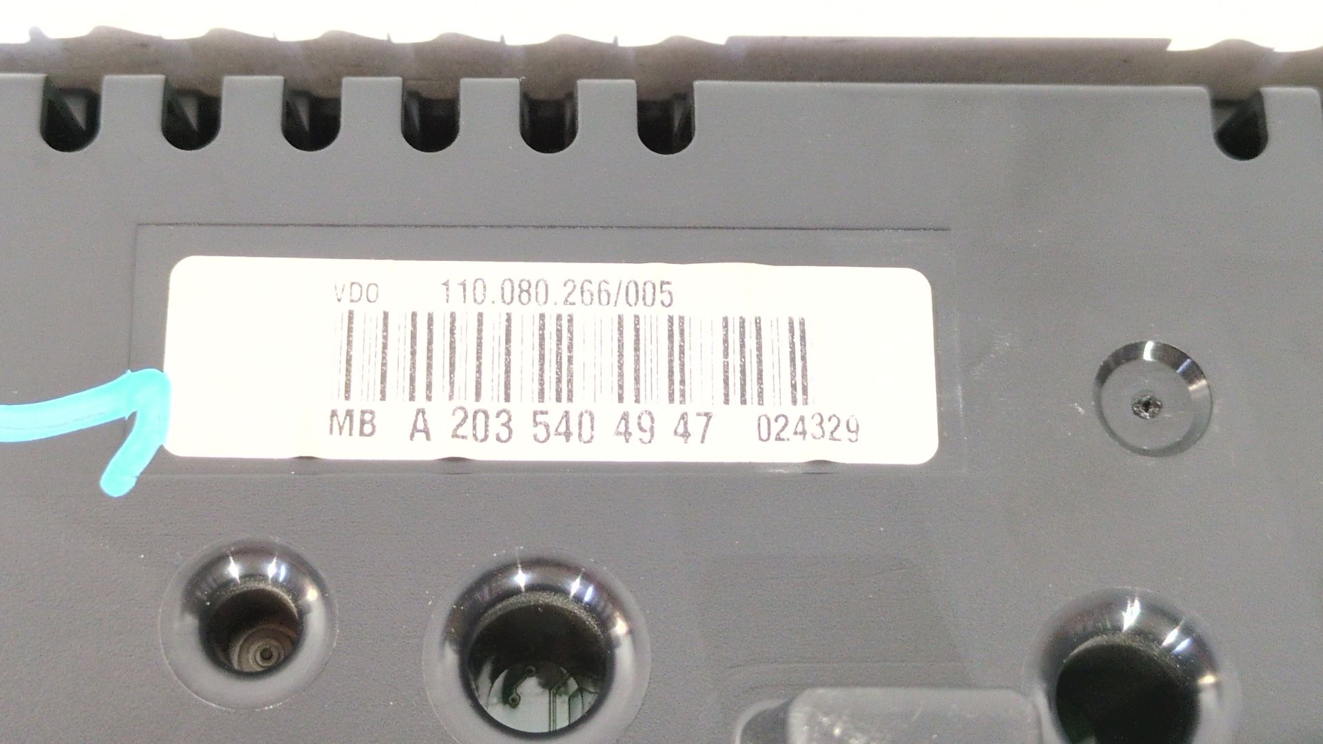 cuadro_instrumentos_a2035404947_a_203_540_49_47_mercedes_benz_clase_c_coupe_cl203_c_200_cdi_203_707