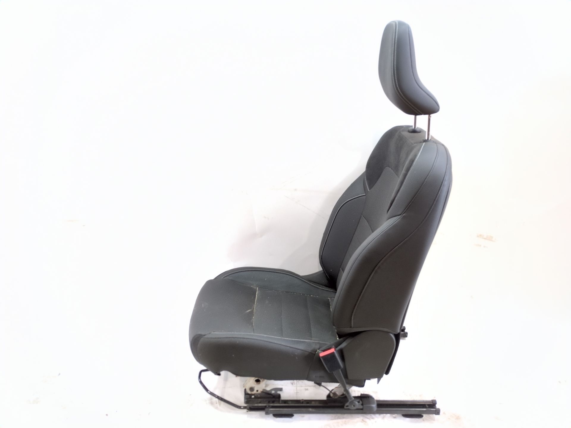 asiento_delantero_derecho_873708408r_873708408r_renault_arkana_i_lcm_ldn_1_3_tce_160_ldn1