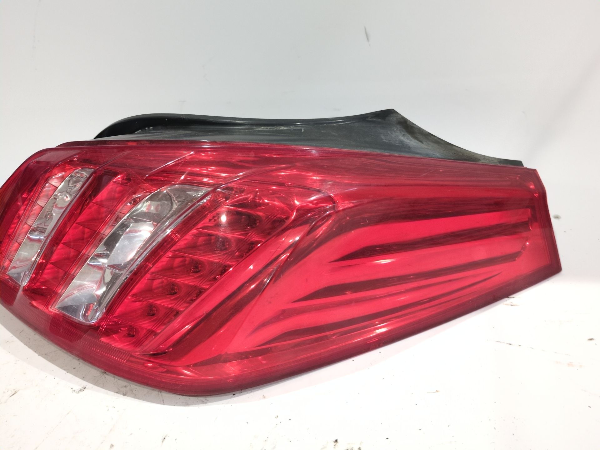 piloto_trasero_derecho_9686293680a_9686_2936_80_a_peugeot_508_i_8d_1_6_hdi