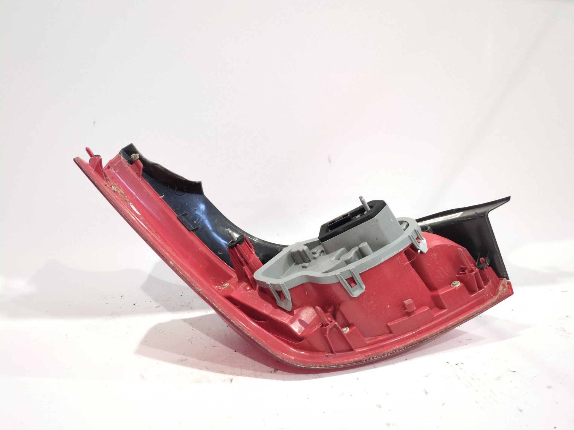 piloto_trasero_derecho_9686293680a_9686_2936_80_a_peugeot_508_i_8d_1_6_hdi