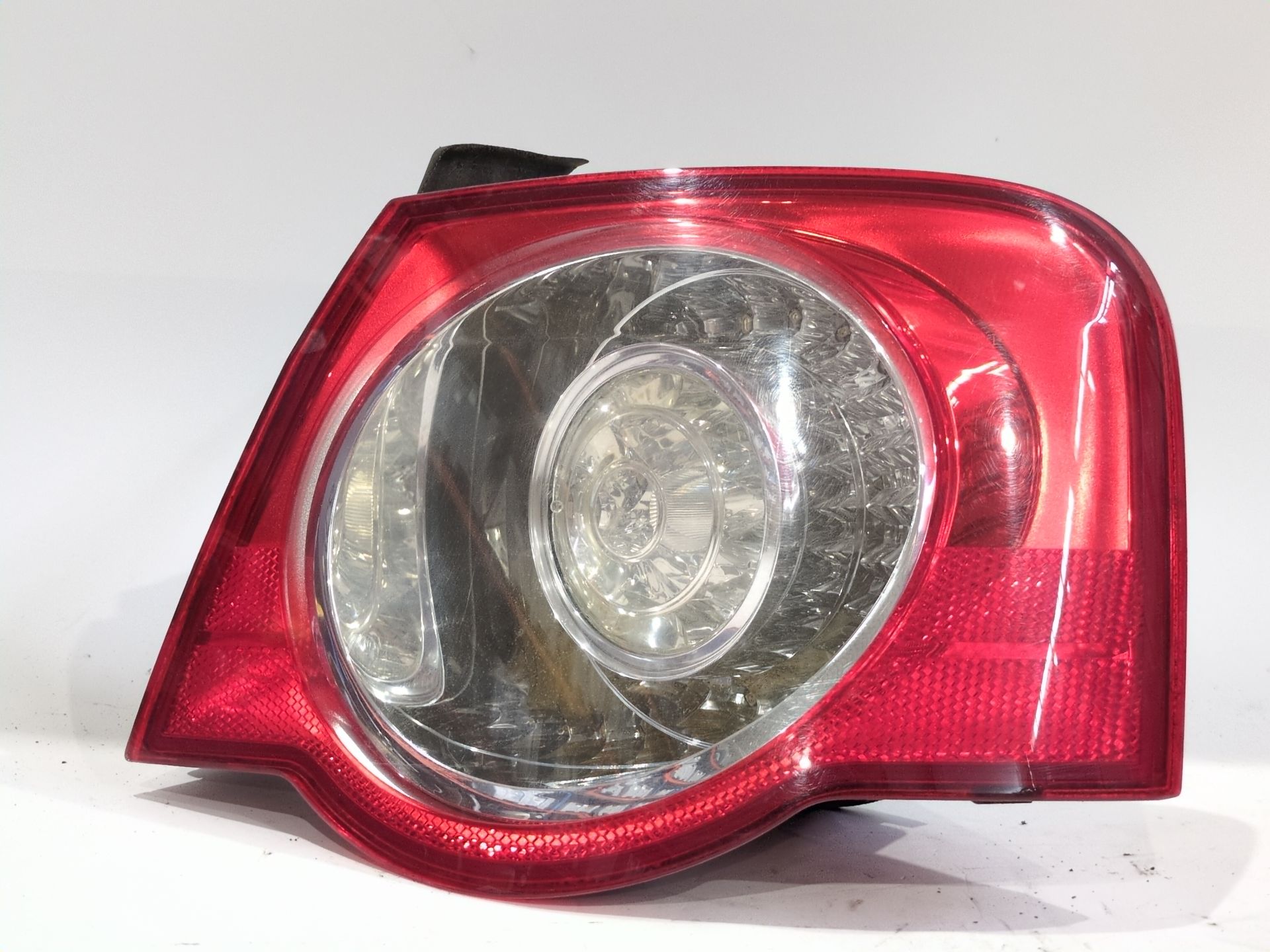 piloto_trasero_derecho_exterior_3c5945096c_volkswagen_passat_b6_3c2_2_0_tdi