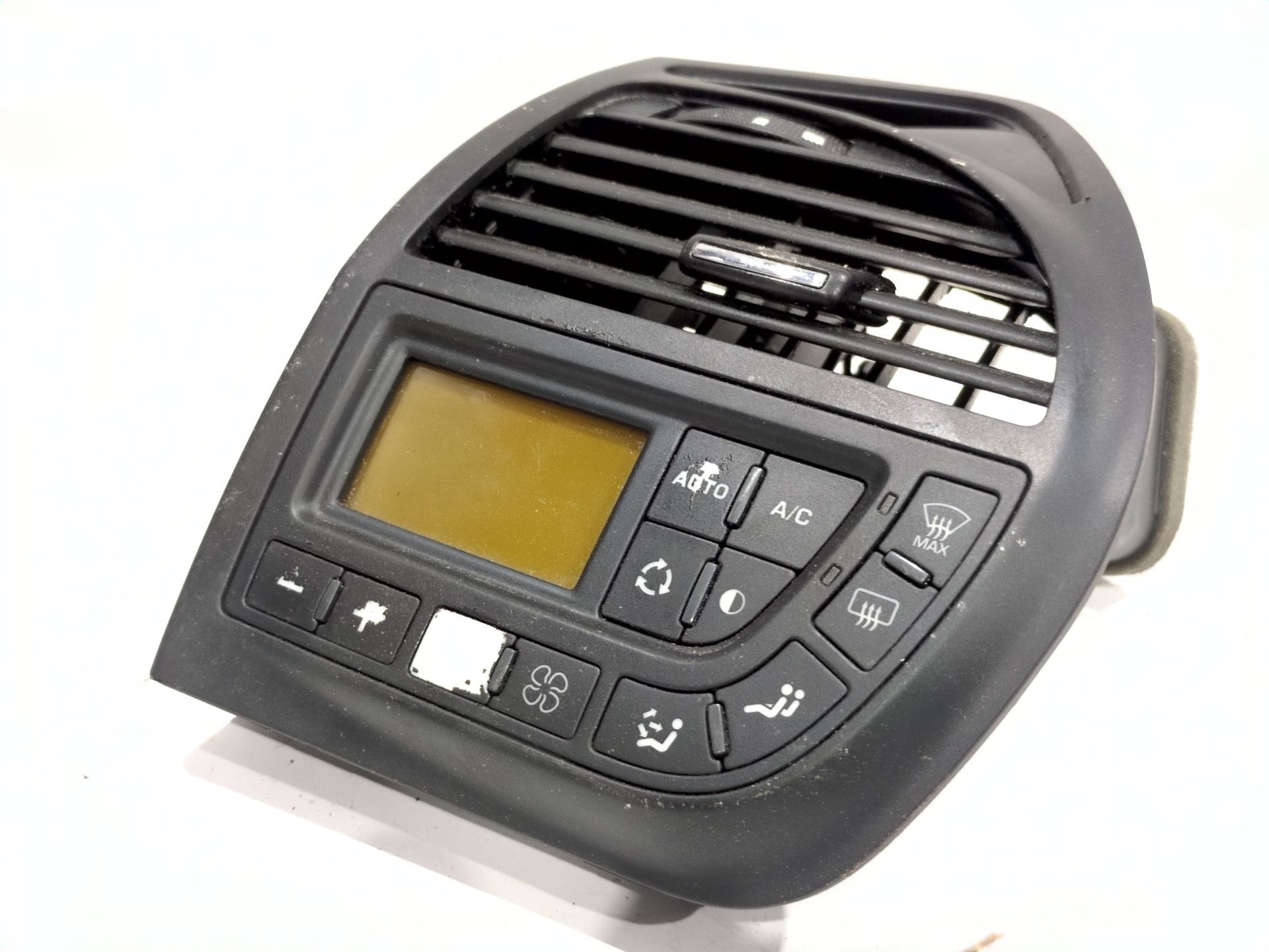 rejilla_aireadora_9650868977_a83007700_citr_n_c4_grand_picasso_i_ua_1_6_hdi