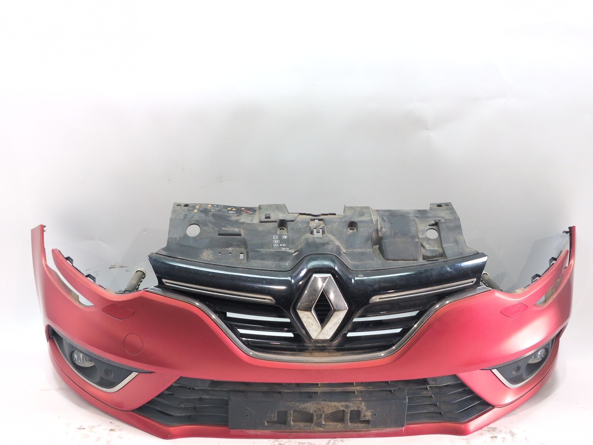 paragolpes_delantero_620223266r_tennp_color_carroceria_red_flame_renault_megane_iv_hatchback_b9a_m_n_1_5_dci_110_b9a3