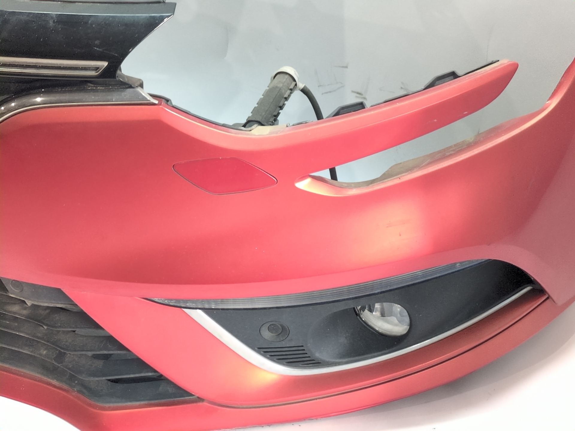 paragolpes_delantero_620223266r_tennp_color_carroceria_red_flame_renault_megane_iv_hatchback_b9a_m_n_1_5_dci_110_b9a3