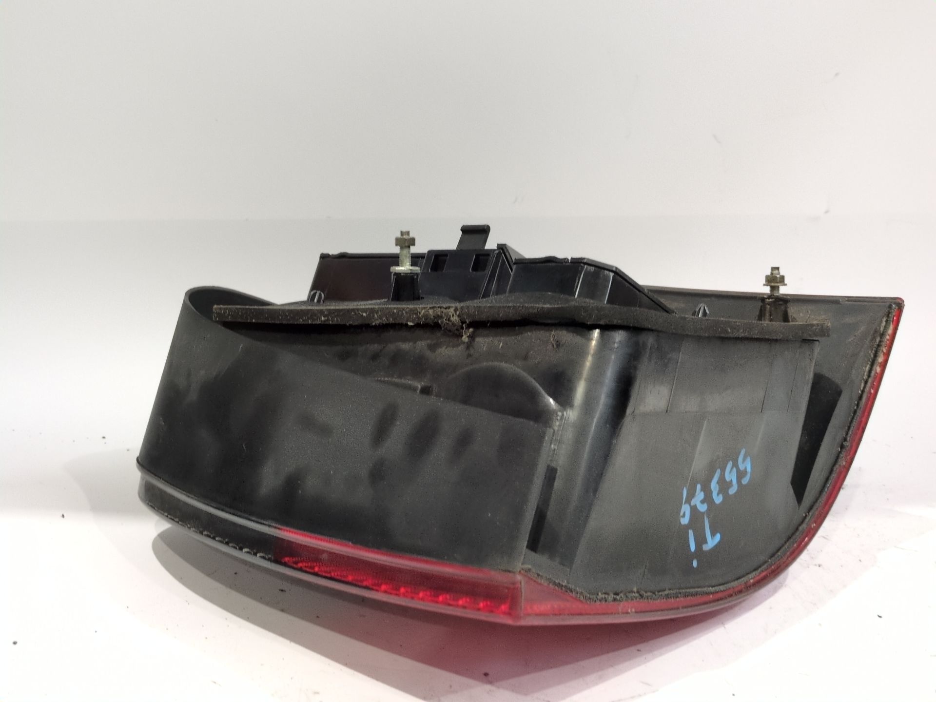 piloto_trasero_izquierdo_3b9998075_3b9_998_075_volkswagen_passat_b5_variant_3b5_1_9_tdi