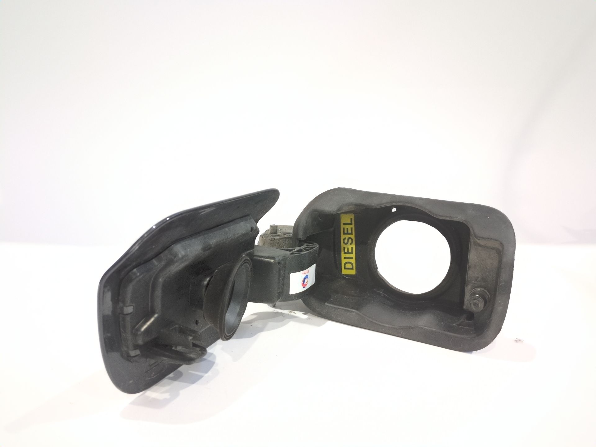 tapa_exterior_combustible_1517g4_color_de_carroceria_eeh_pintura_gris_haria2_1517_g4_citr_n_c5_iii_break_rw_2_0_hdi_165