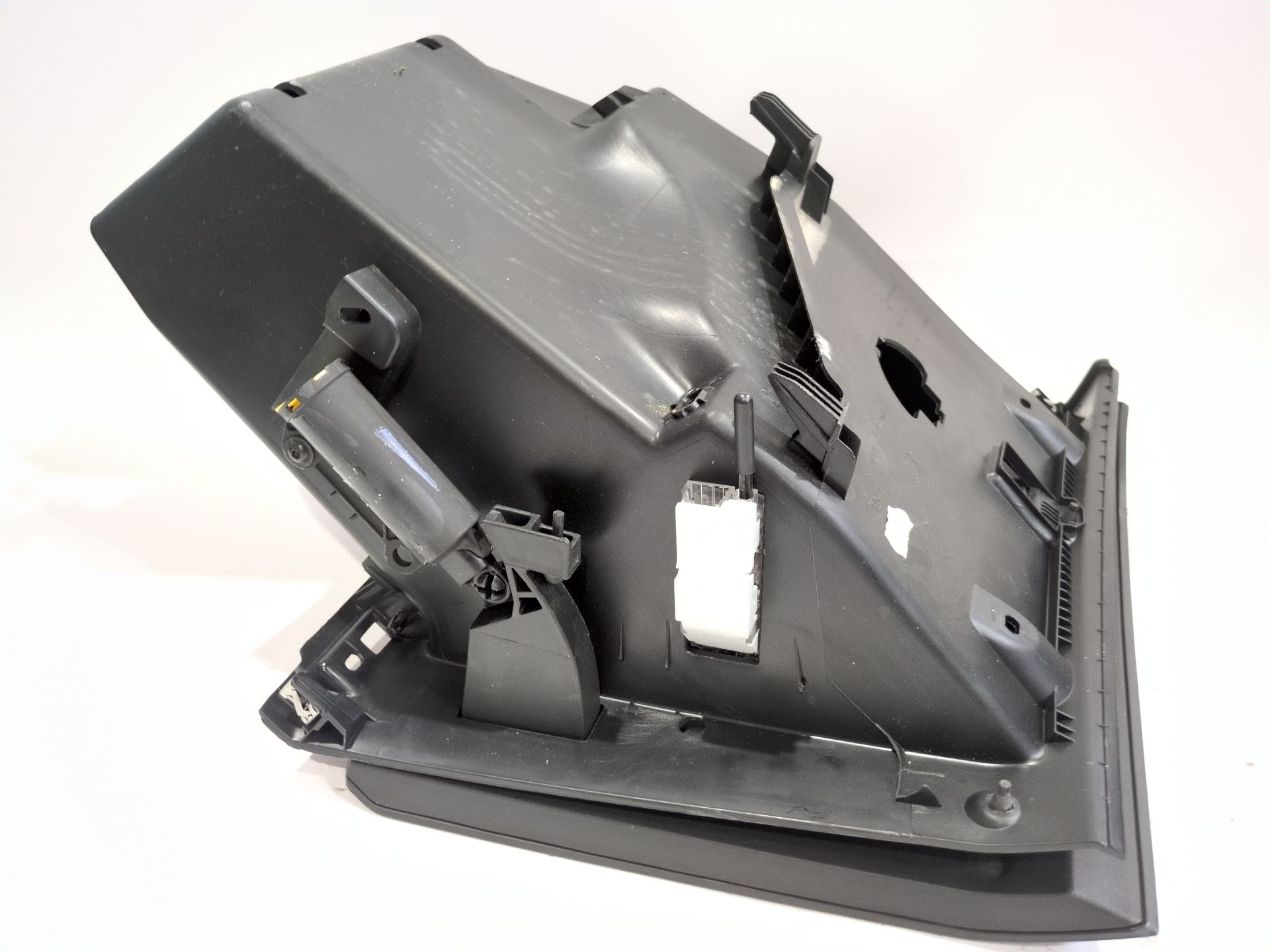 guantera_9673811277_peugeot_2008_i_cu_1_6_hdi