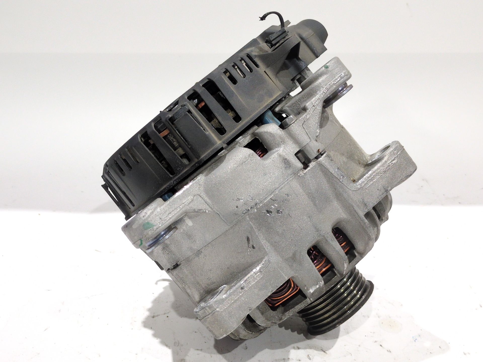 alternador_9674646180_37ve514106642_967464618004_peugeot_2008_i_cu_1_6_hdi