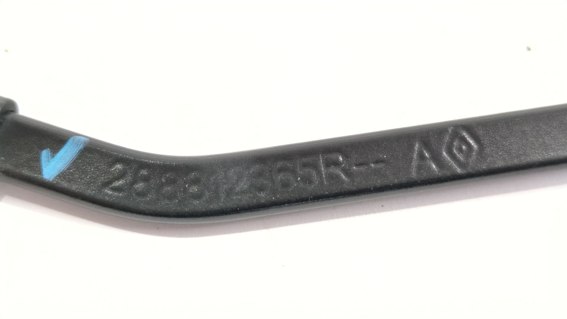 brazo_limpia_delantero_izquierdo_288812365r_renault_captur_i_j5_h5_1_5_dci_90