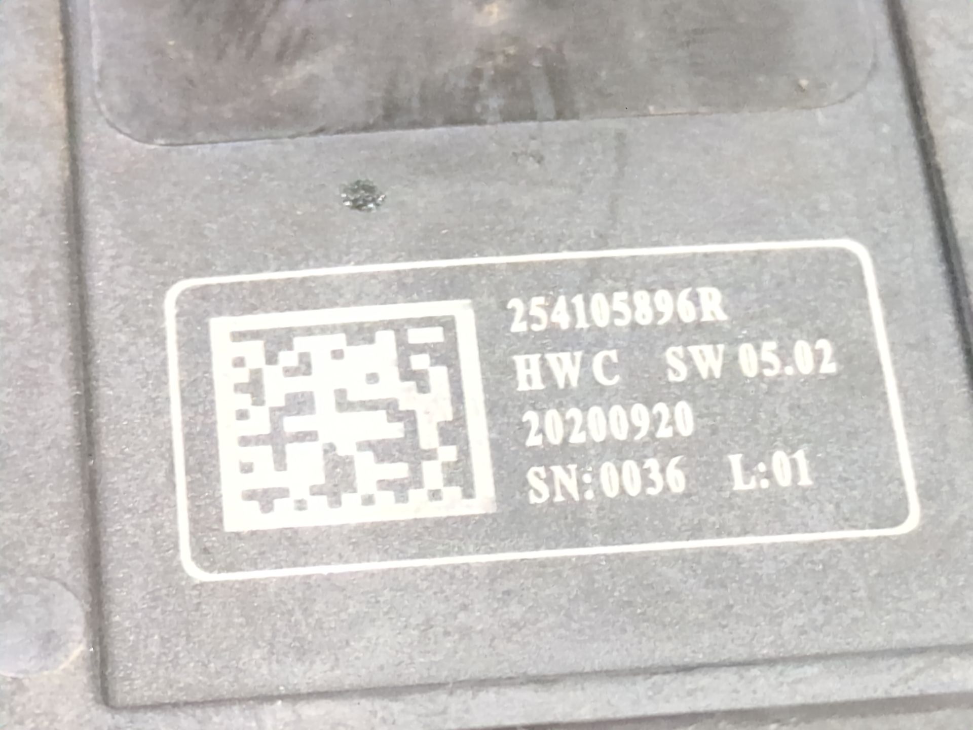 mando_elevalunas_delantero_izquierdo_254105896r_renault_austral_tce_160