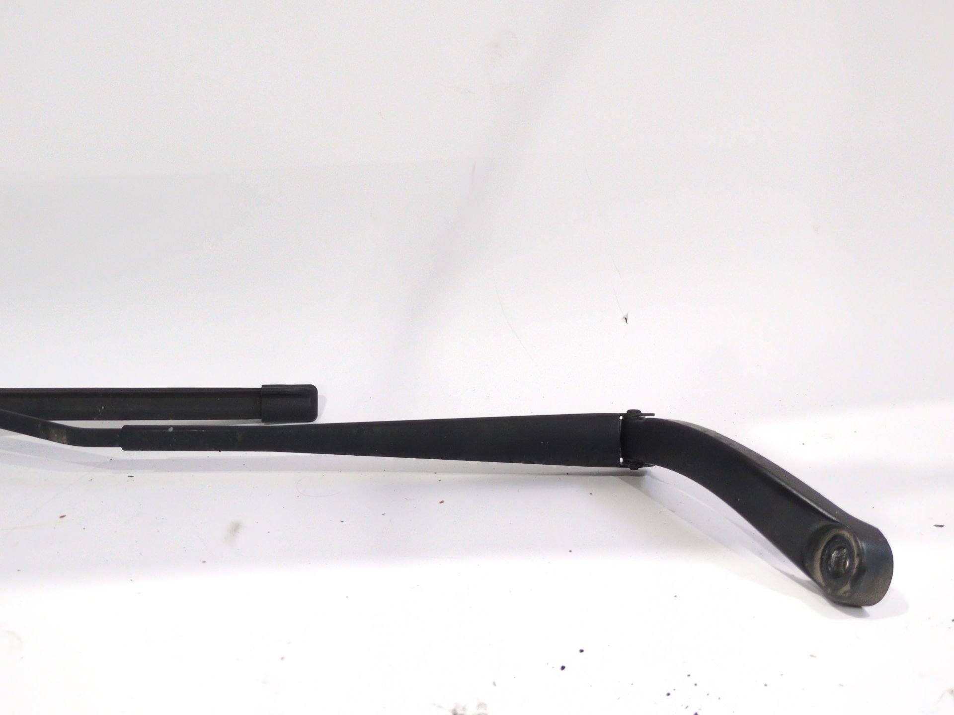 brazo_limpia_delantero_izquierdo_288817021r_dacia_dokker_monospace_ke_1_5_dci_keaj_keah