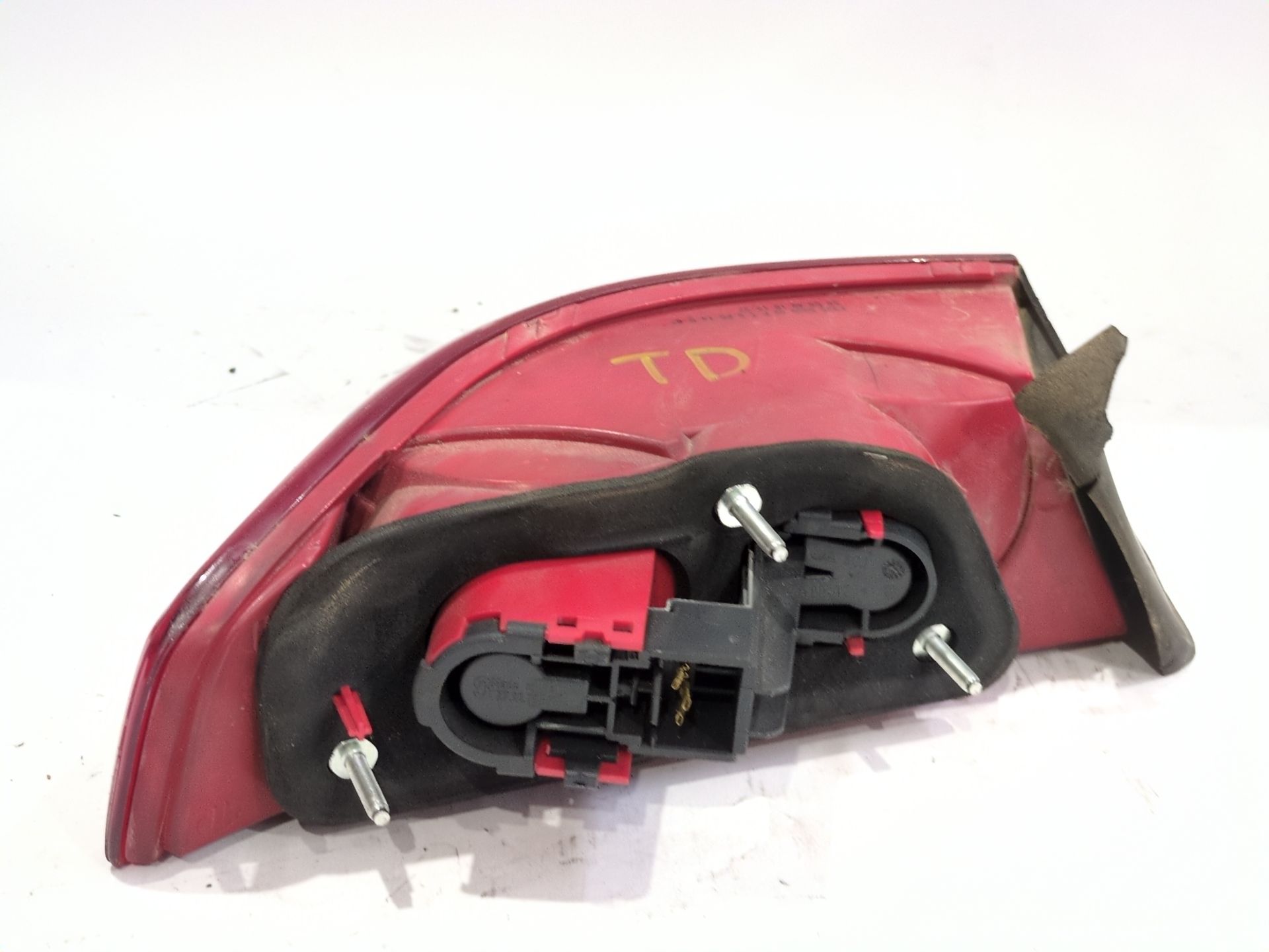 piloto_trasero_derecho_exterior_60691363_alfa_romeo_159_sportwagon_939_1_9_jtdm_16v_939bxc1b_939bxc12