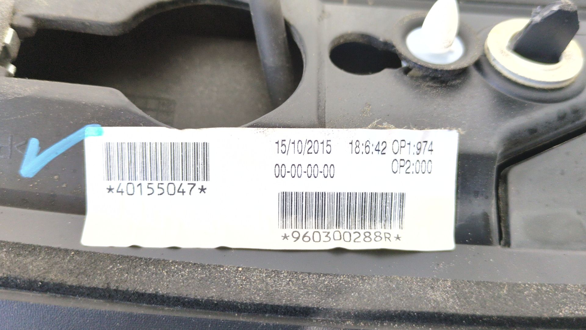 aleron_trasero_960300288r_renault_kadjar_ha_hl_1_6_dci_130