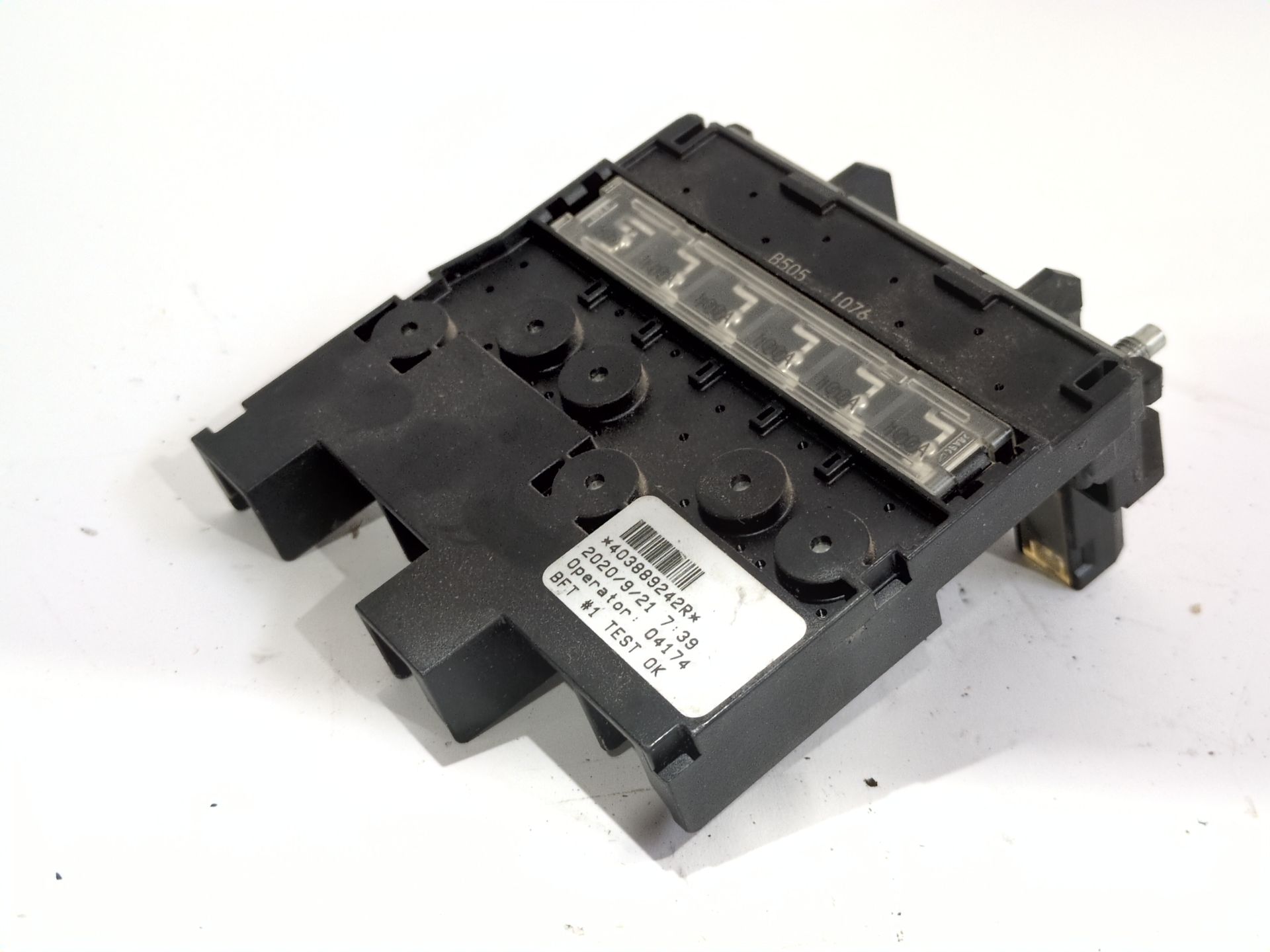 caja_reles_fusibles_403889242r_renault_austral_tce_160