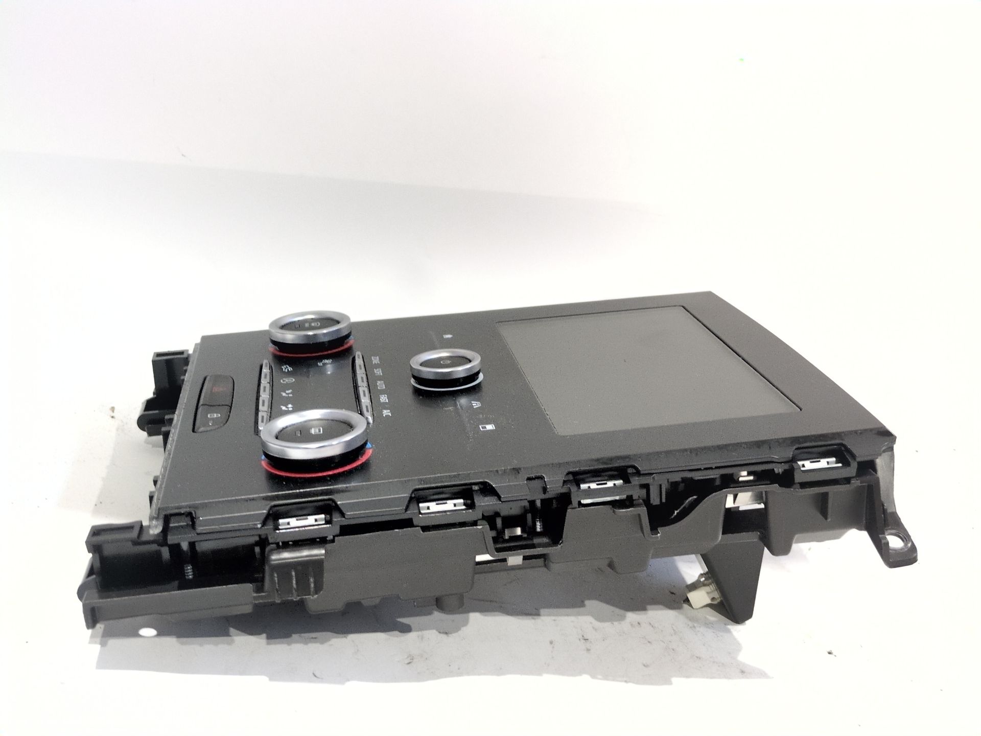 pantalla_multifuncion_280906801r_a94e32478_e32478_renault_megane_iv_hatchback_b9a_m_n_1_2_tce_130_b9mr