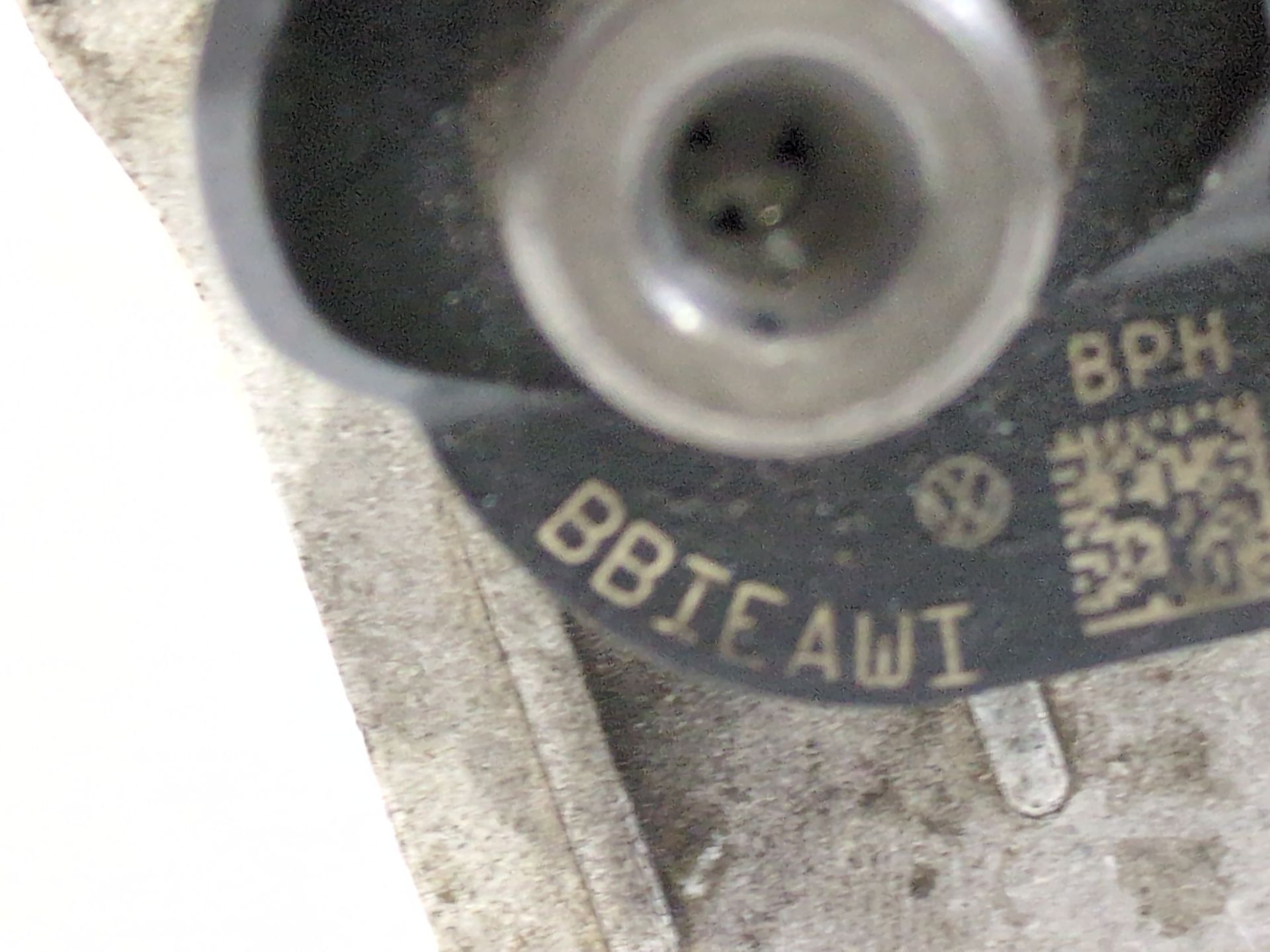 inyector_03l130277_03l_130_277_bbieawi_volkswagen_passat_b6_3c2_2_0_tdi_16v