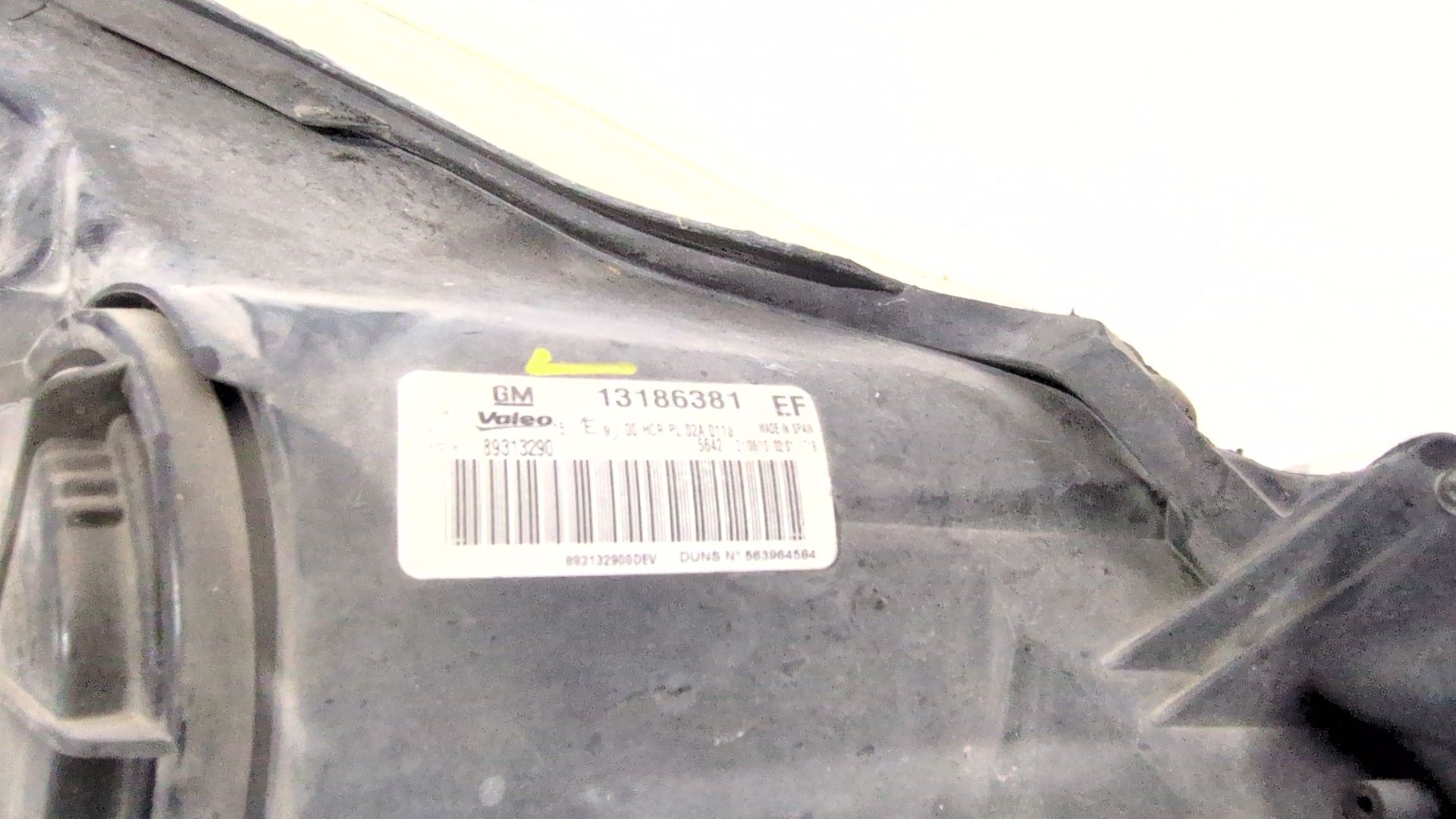 faro_izquierdo_13186381_93189358_opel_corsa_d_s07_1_3_cdti_l08_l68